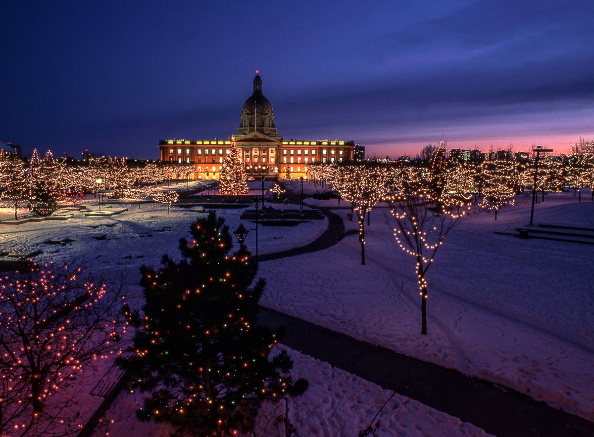 Buildings, Edmonton Legislative Christmas
