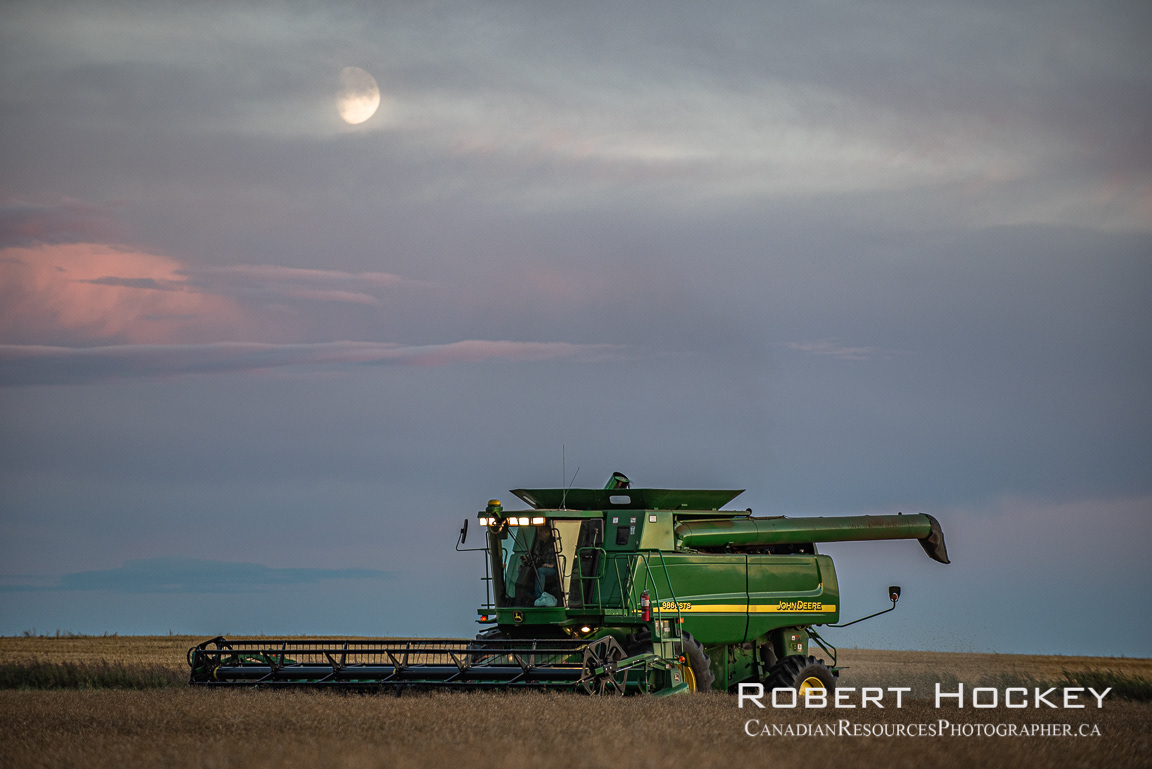 John Deere combining after sunset - Picture 167