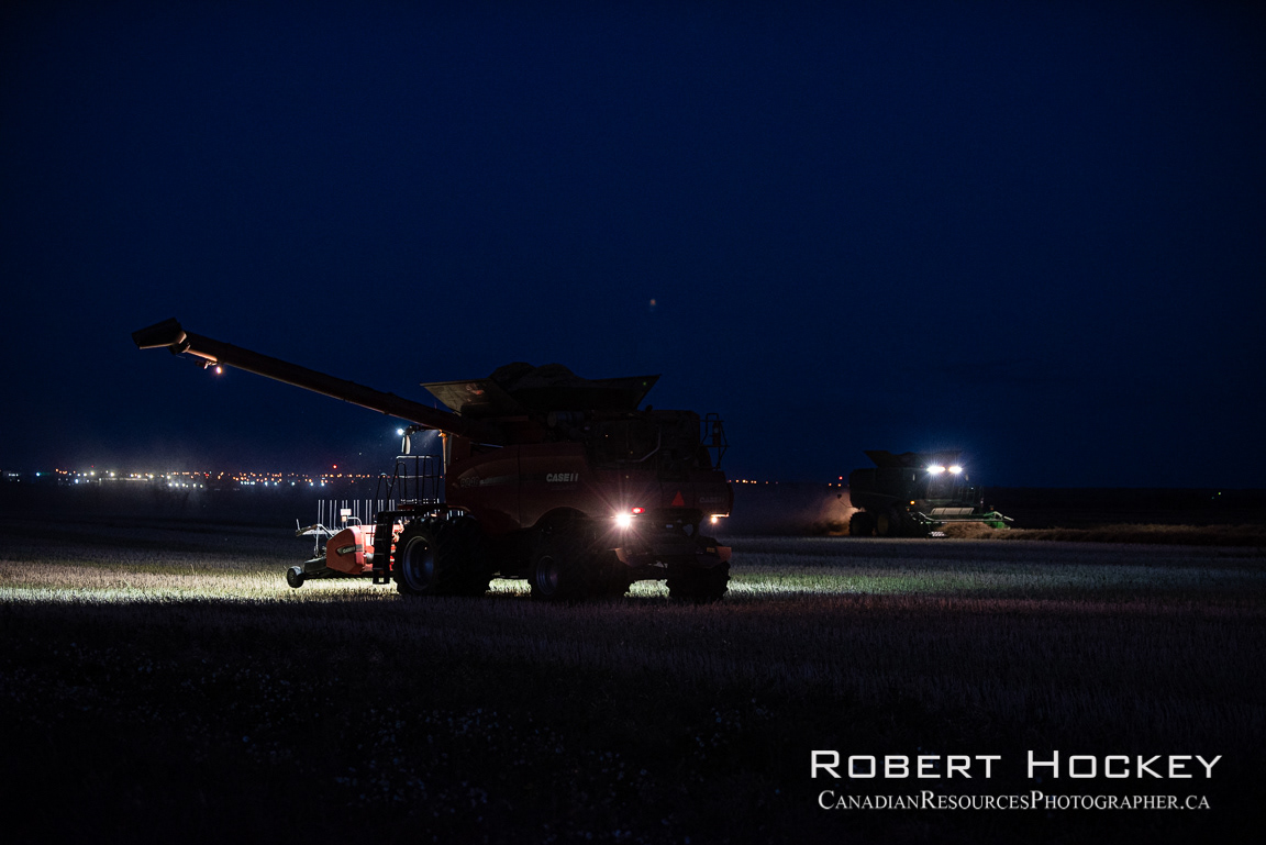 Case and John Deere Combines Night Threshing - Picture 171