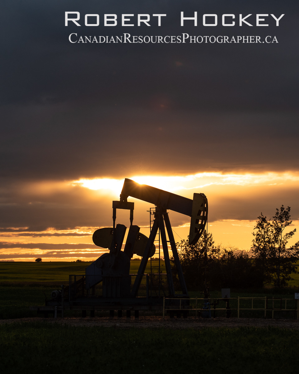 Wellhead, Sunset Silhouette V - Picture 61