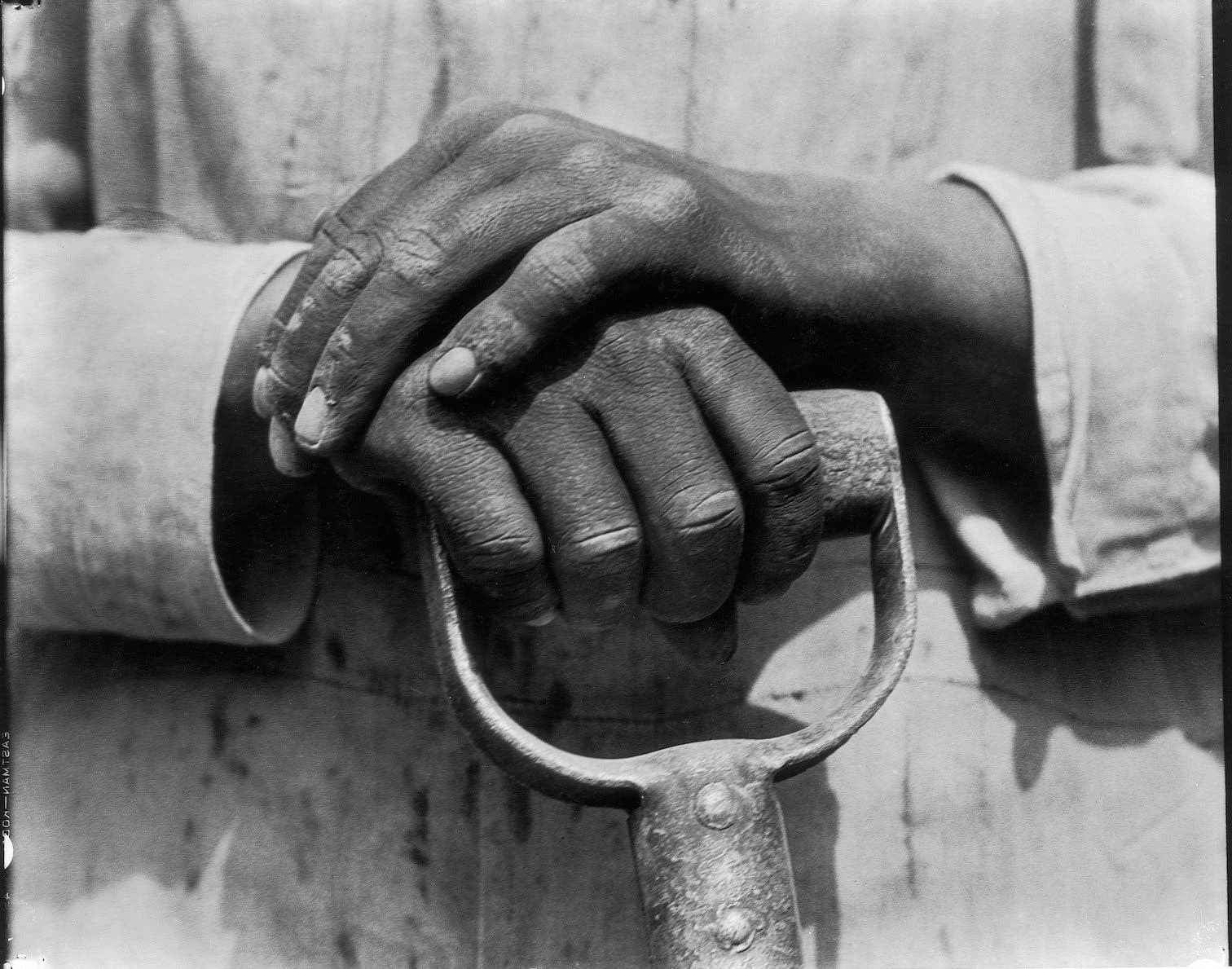 by Tina Modotti, anni '30