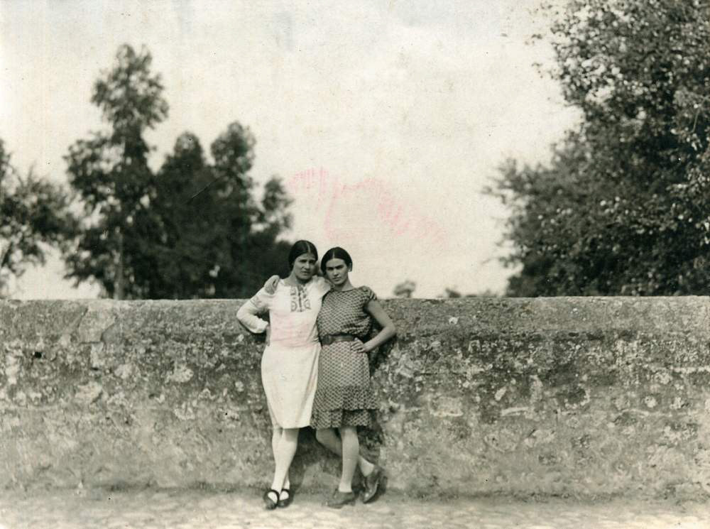 con Frida Khalo (foto di Guillermo Kahlo) 1928