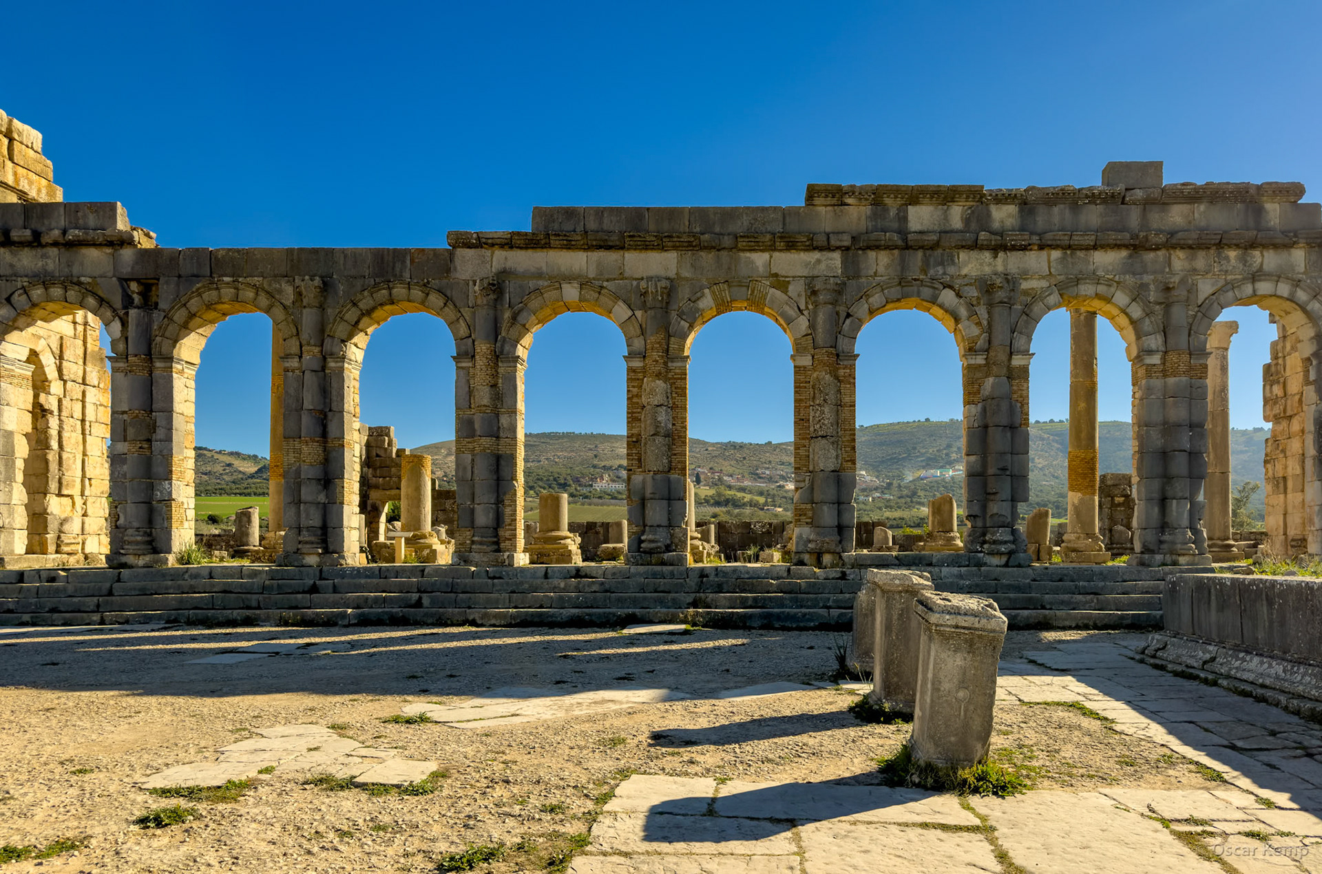 Oualili / World Heritage Site Volubilis: "..exceptionally well preserved example of large colonial town on fringes of Roman Empire.." [Marocco, 2025 02]