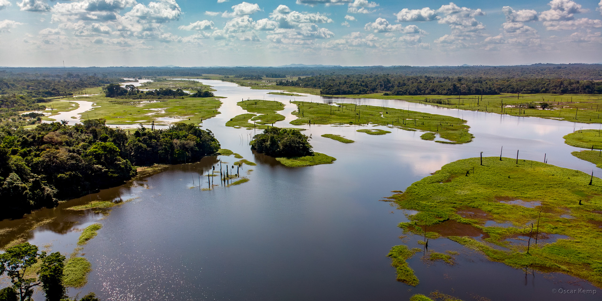Blommensteijn Stuwmeer, Boven Suriname (Rivier)/ Beginning of the upper reaches of the Suriname Rivier at the edge of the Reservoir  [Suriname, 2018 10]