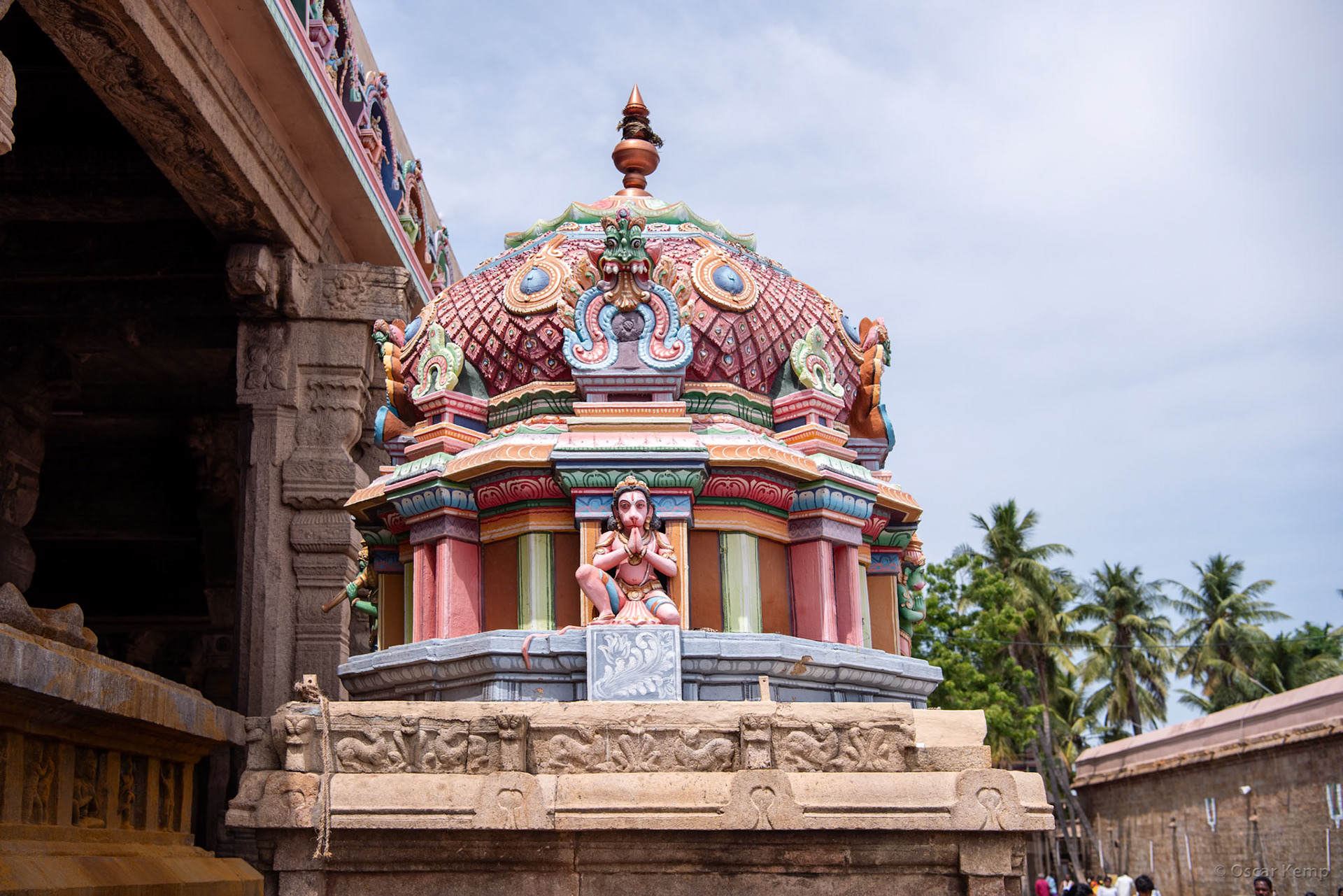 Tiruchirappali / Colorful detail with central Hanuman in prayer pose (Anjali Mudra) at the Sri Ranganatha Swamy Temple [India 2024 09]