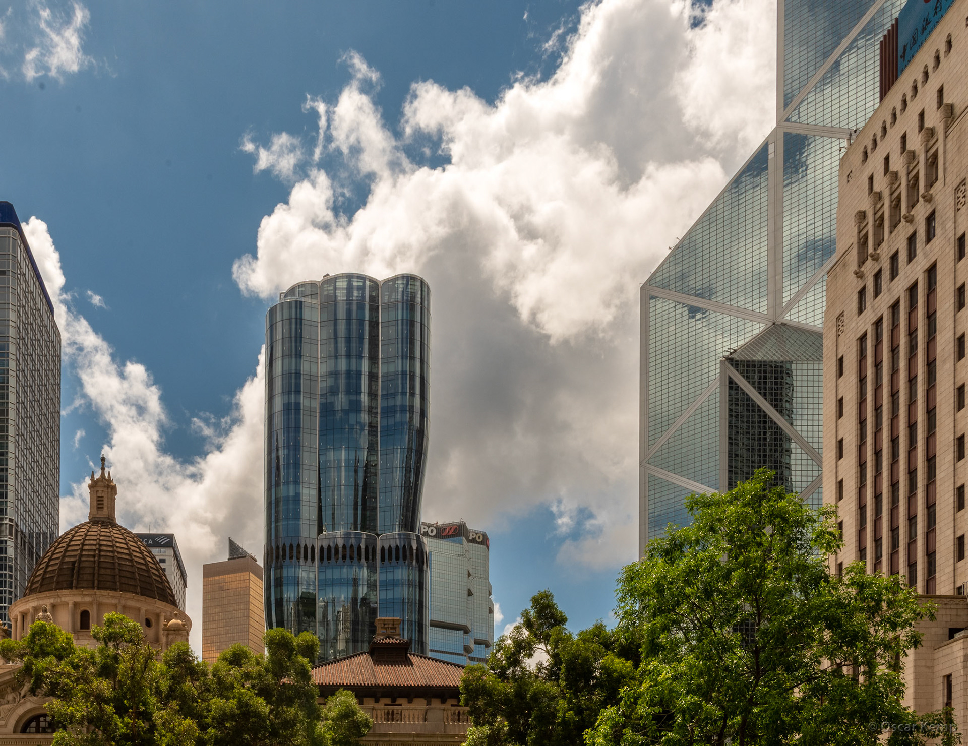 Central Hong Kong / The Henderson skyscraper with its distinctive glass facade [China, 2025 05]