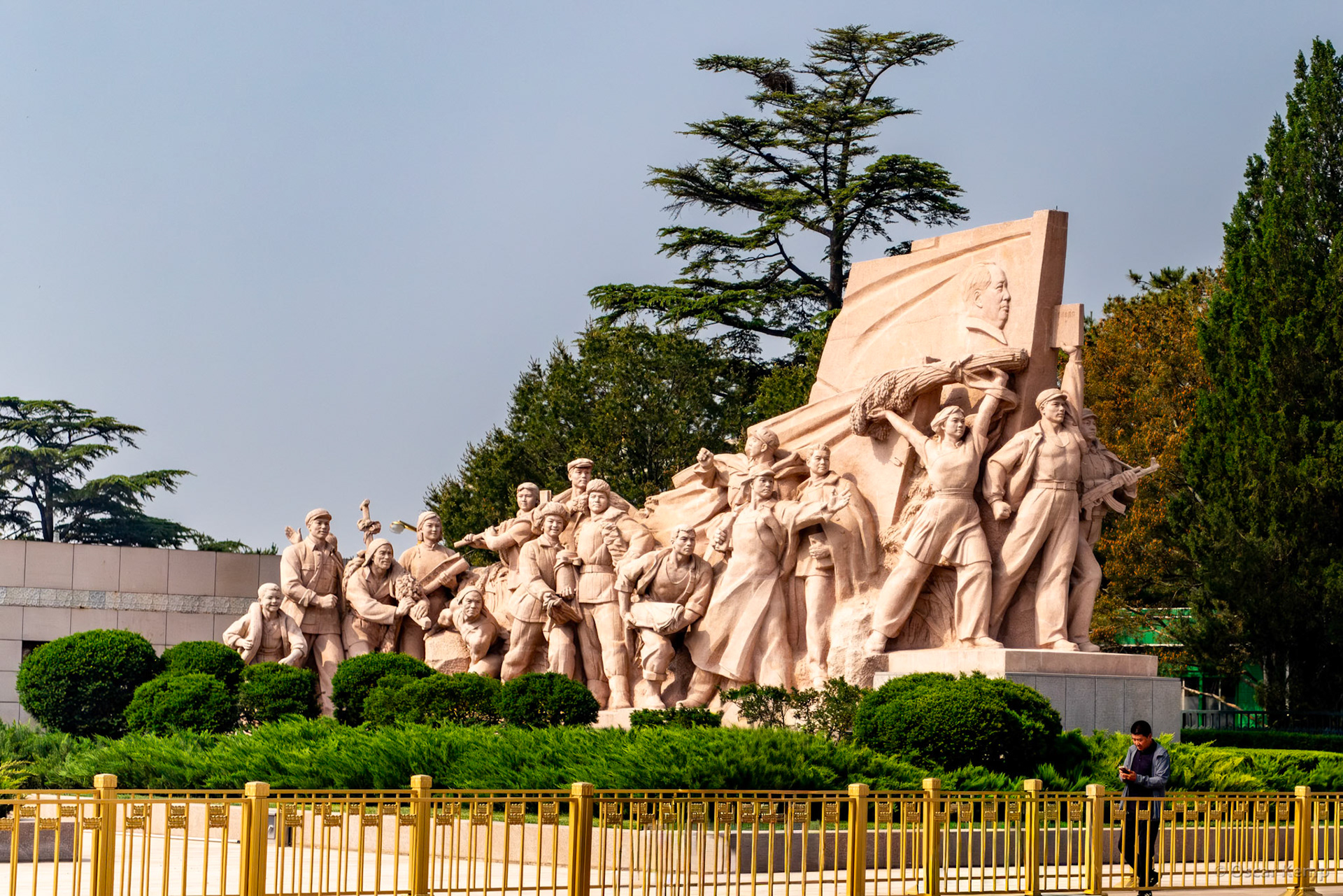 Tiananmen Square / War Memorial, outside Mao's mausoleum [China, 2025 05]