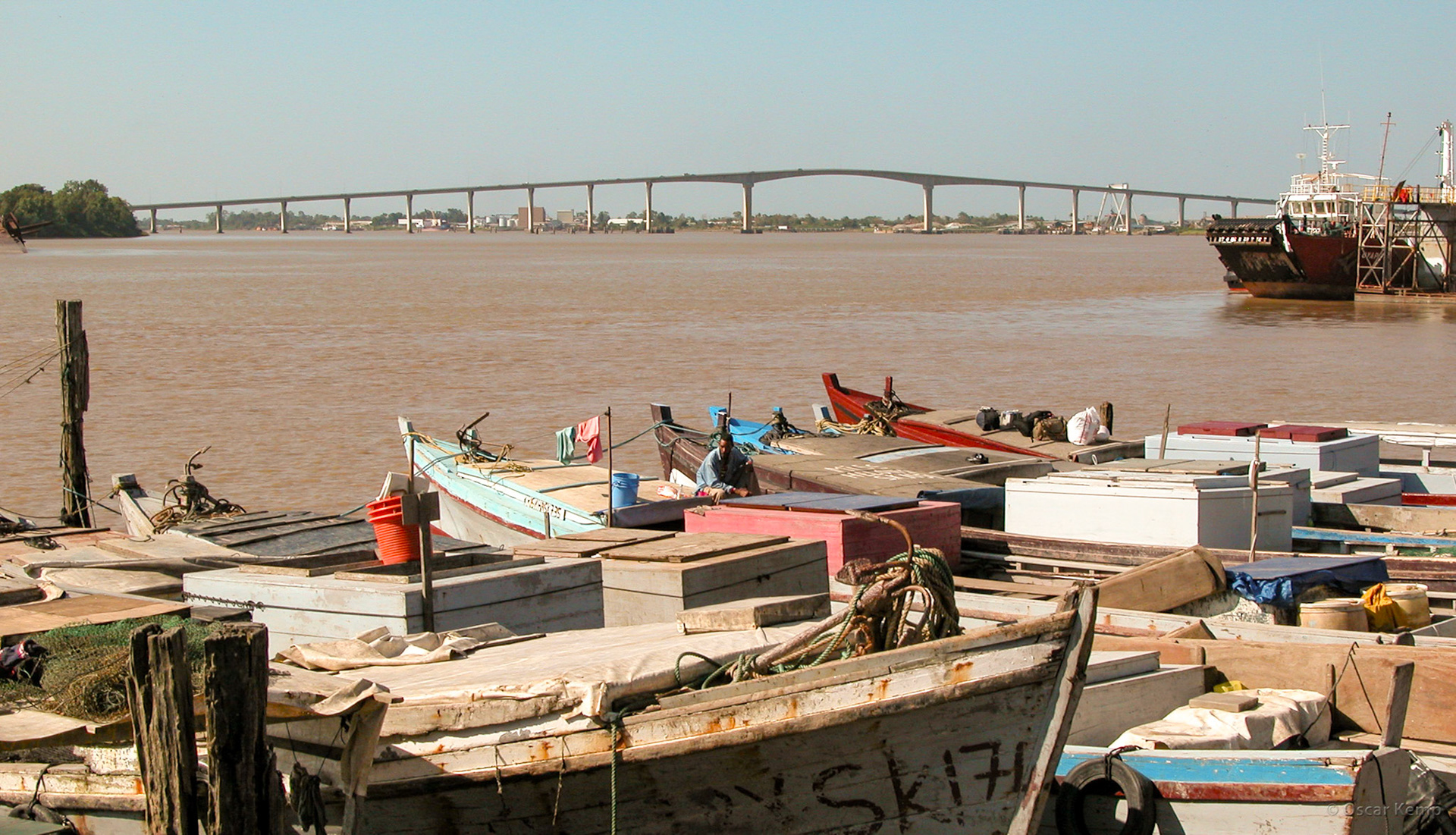 Waterkant / Panorama of the Jules Wijdenbosch Bridge [Suriname, 2004 09]