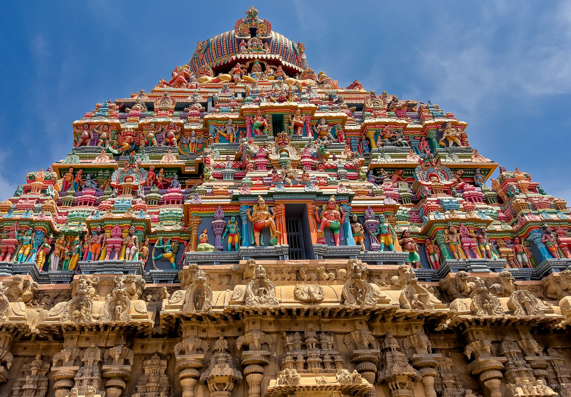 Madurai / Colorful Shri Koodal Azhagar Perumal Temple tower [India 2024 09]