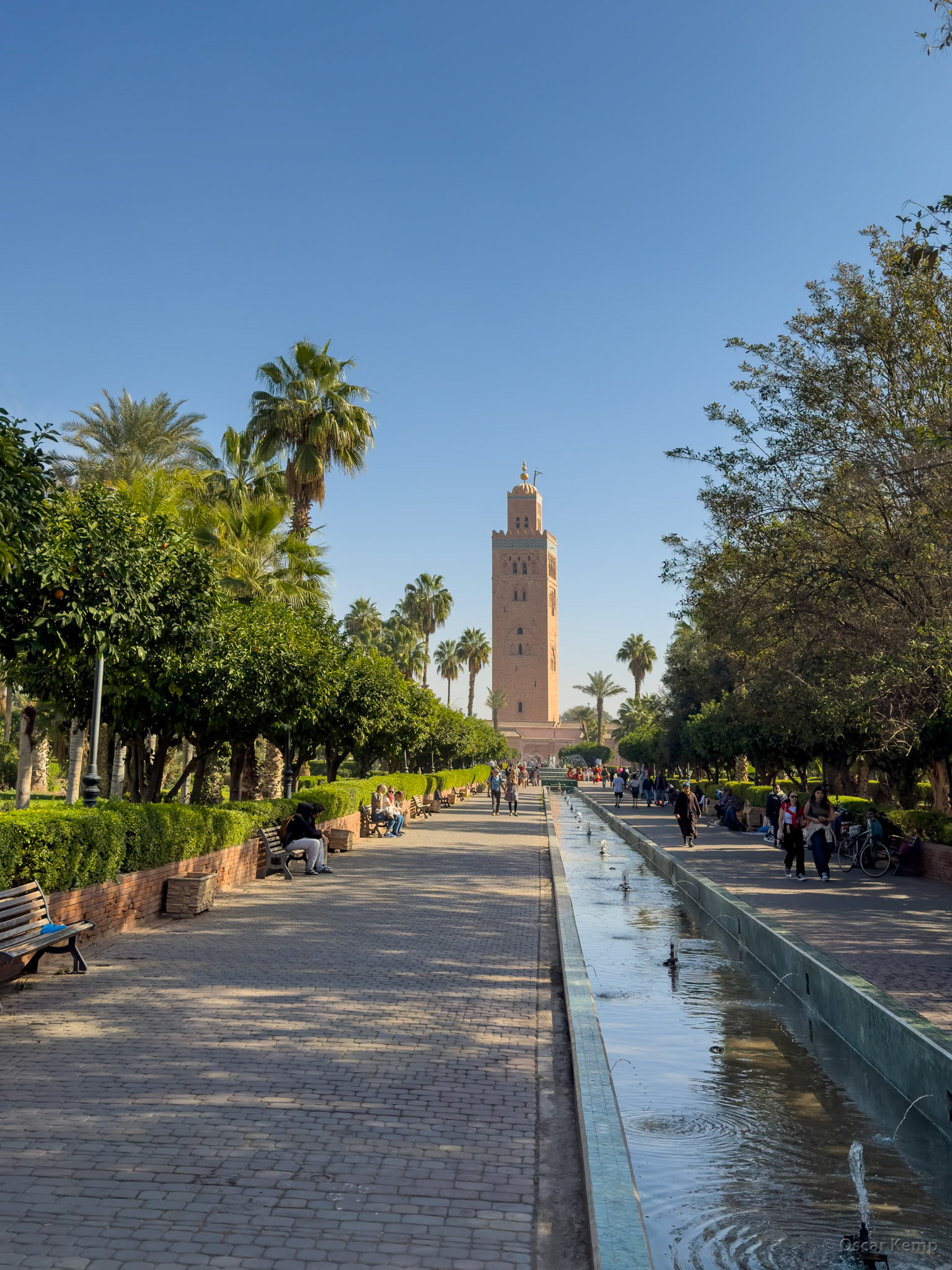 Marrakech-Park Lalla Hassan / City garden with fountains and soaring Minaret de la Koutoubia [Marocco, 2025 02]