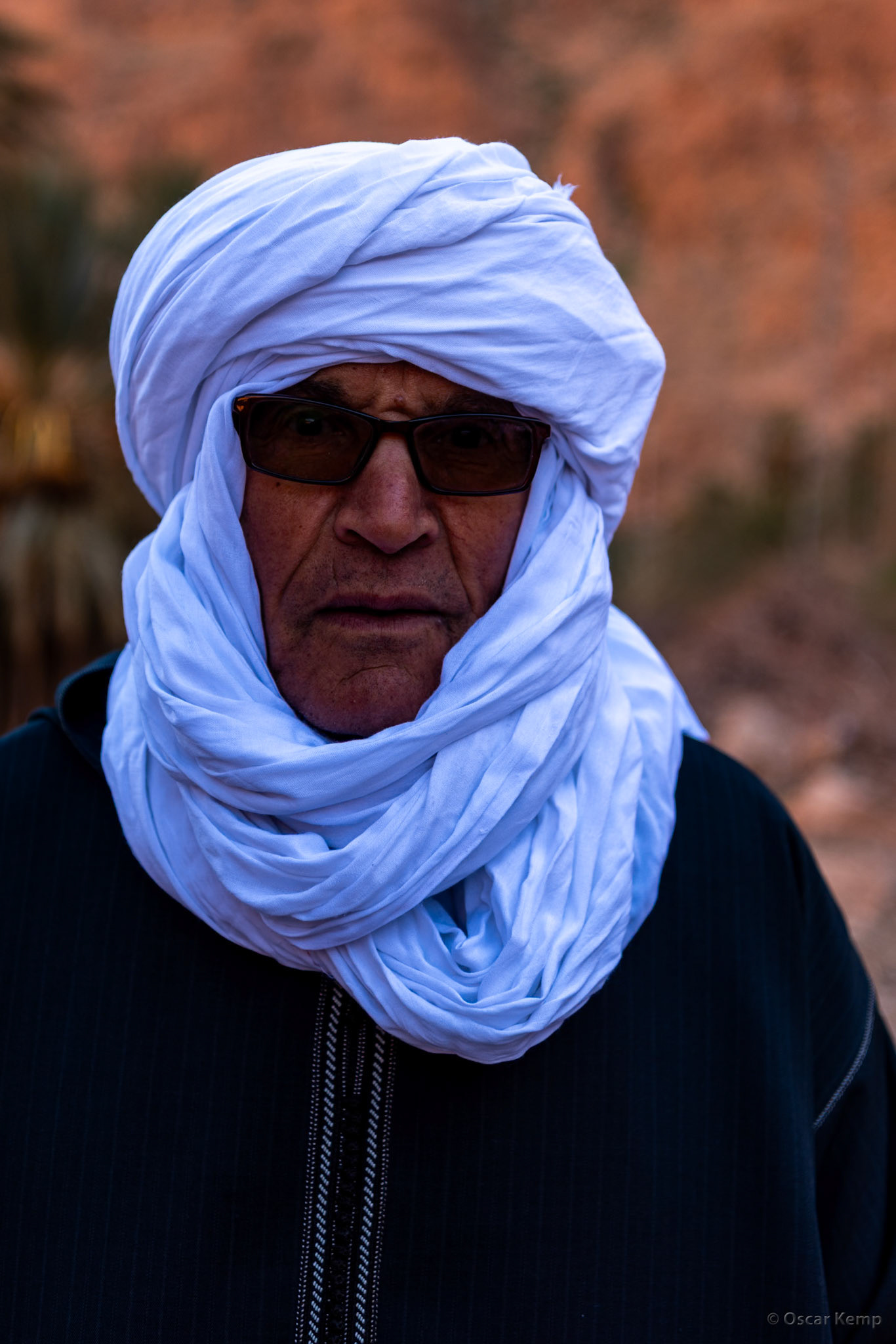 Toudgha El Oulia / Man with white Tuareg turban [Marocco, 2025 02]