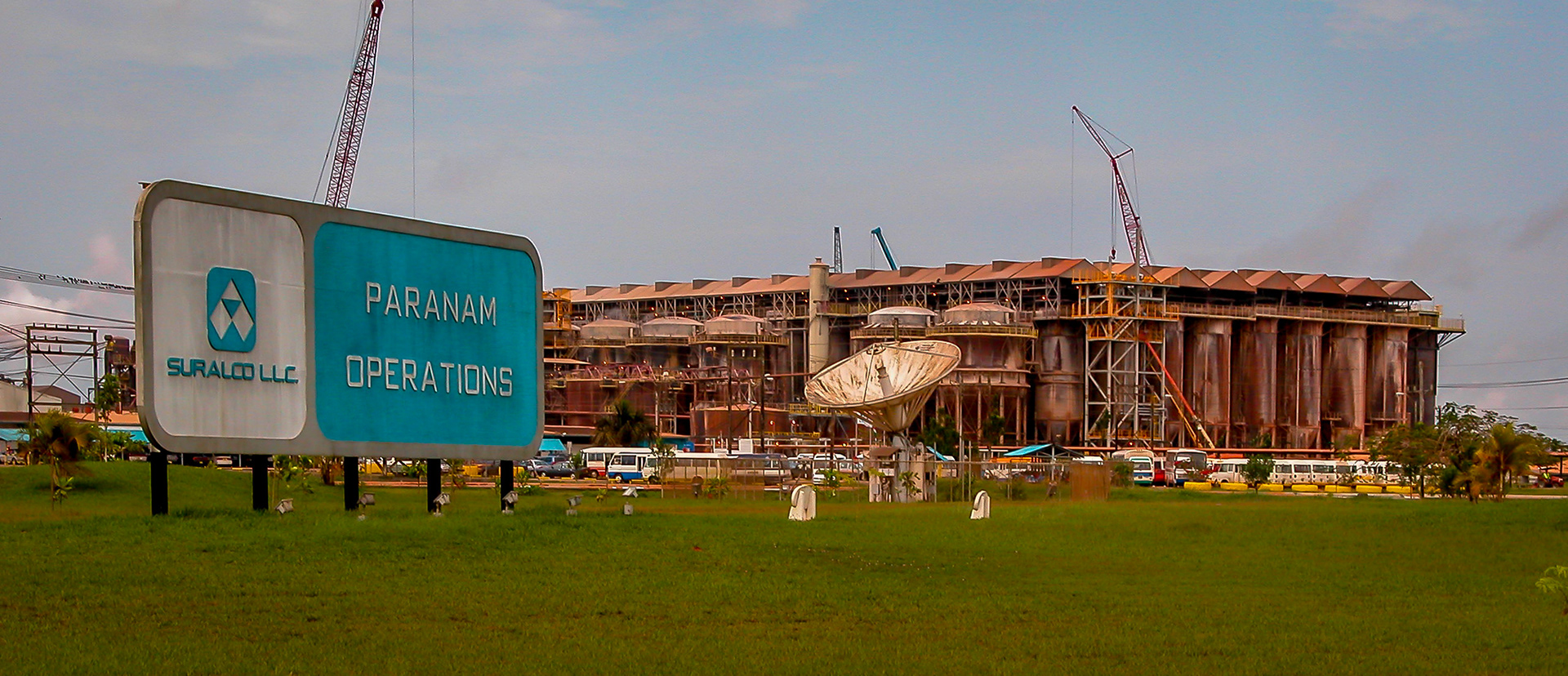 Paranam / Obsolete US aluminum smelter (Alcoa) [Suriname, 2004 09]