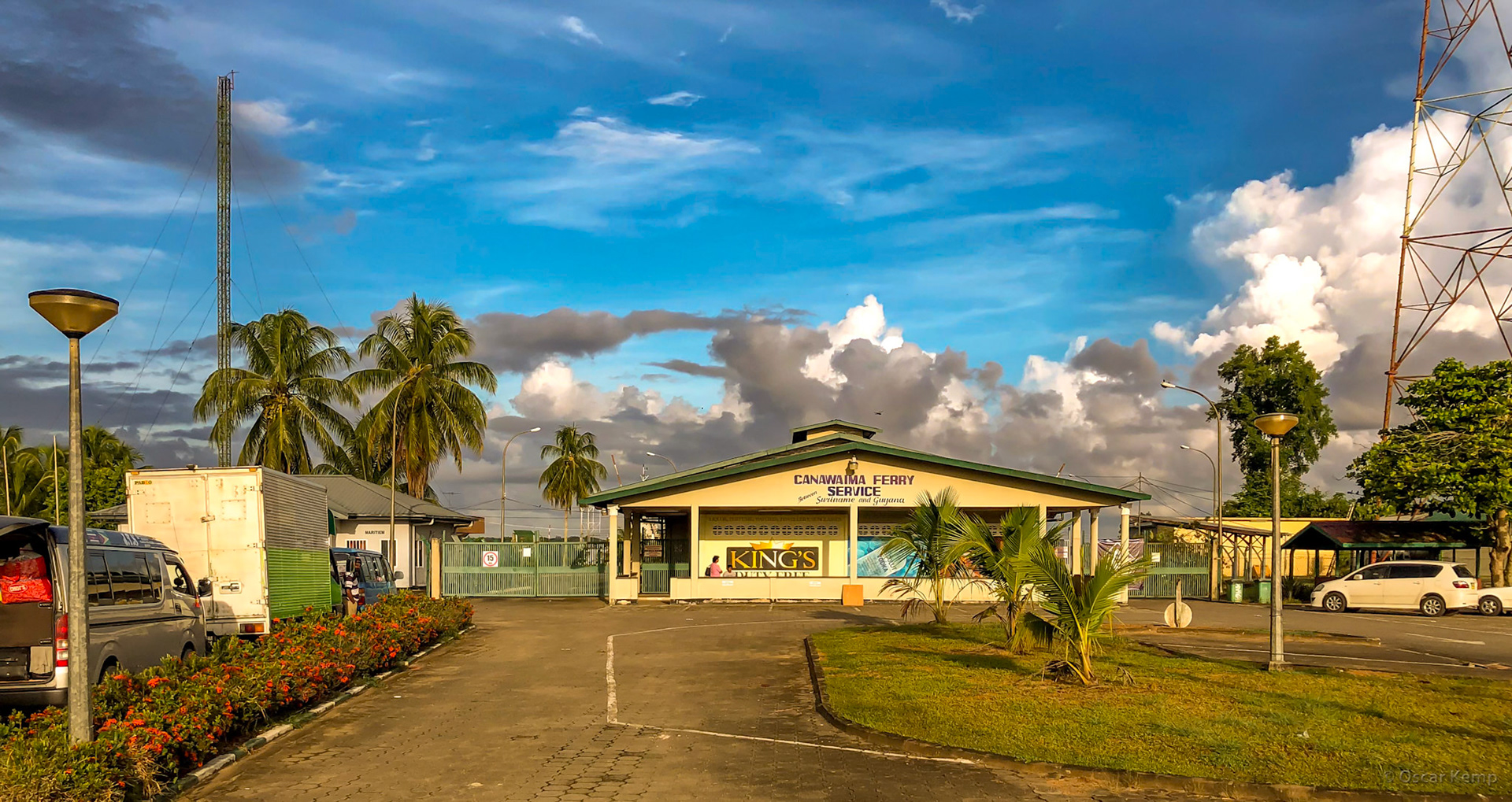 South Drain / Canawaima ferry station between Suriname and Guyana [Suriname/Nickerie, 2018 10]