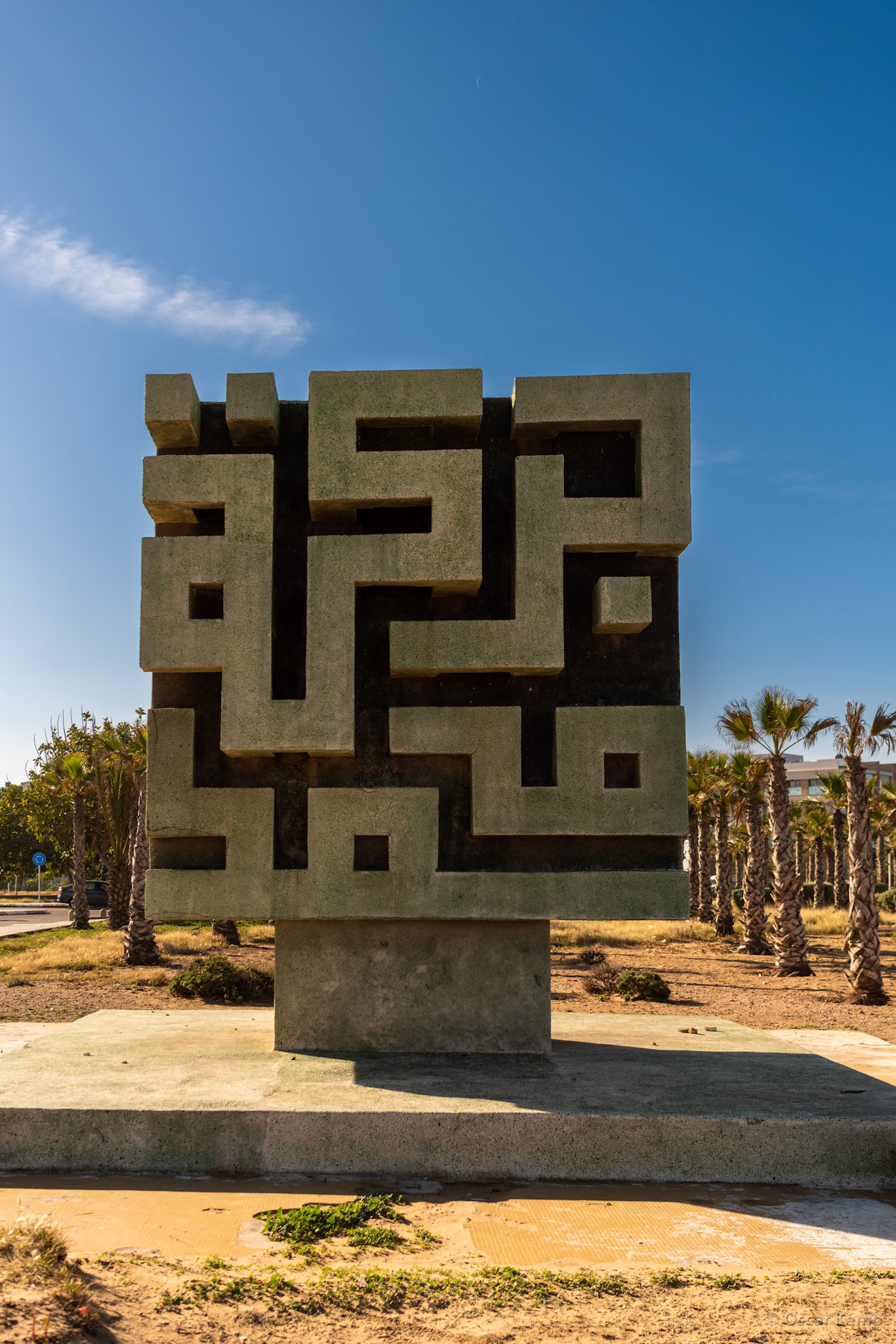 Essaouira-Av Moammed V / Barakat Mohammed Monument: Arabic calligraphy in sandstone [Marocco, 2025 02]
