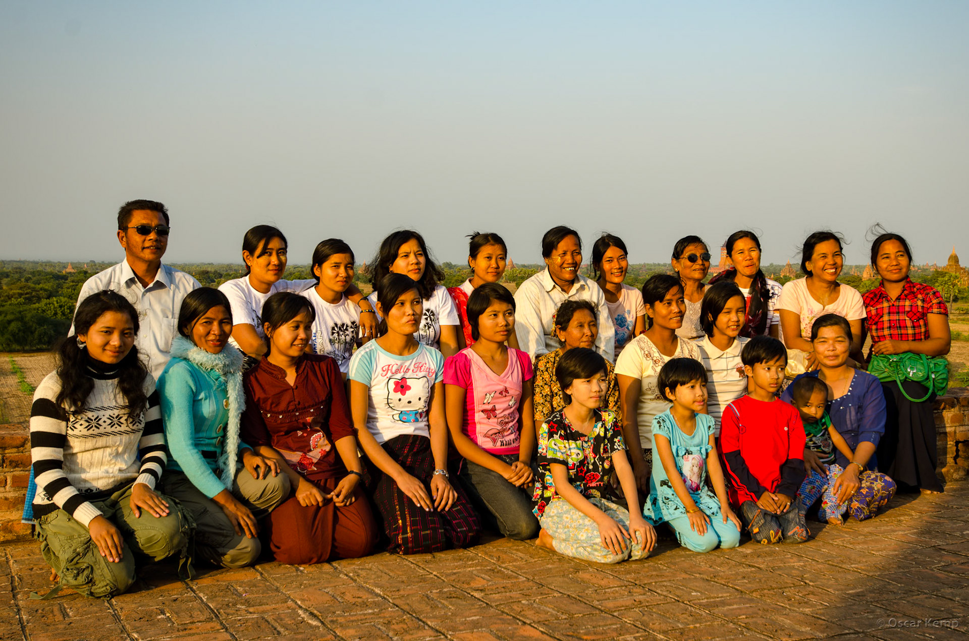 Pyathetgyi Pagoda, Bagan / Proud multi-generation female members of an extended Myanmarese family posing on top of pagoda [Myanmar, 2012 01]