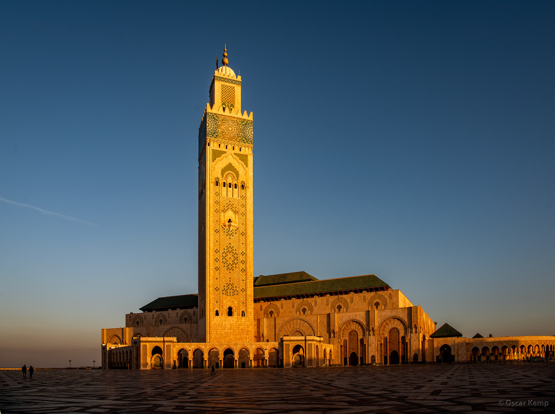 Casablanca-Hassan II Mosque / Exceptionally beautiful mosque in all its glory during golden hour [Marocco, 2025 02]