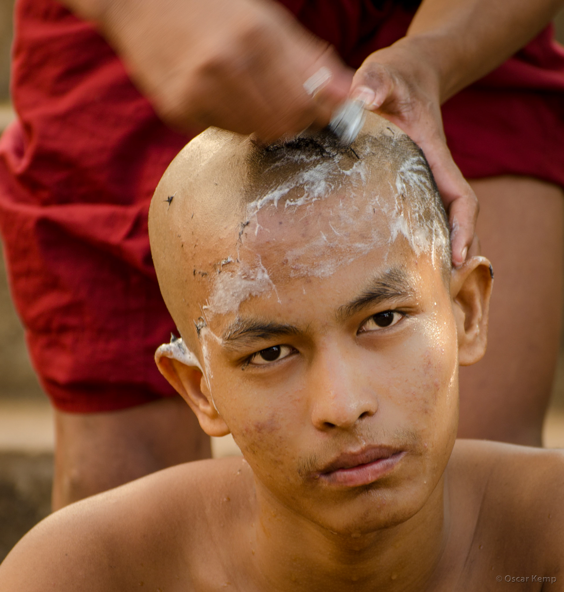Kalaywa Monastery / Bhikkhu's (Buddhist monk) regular full  shave  [Myanmar, 2012 01]