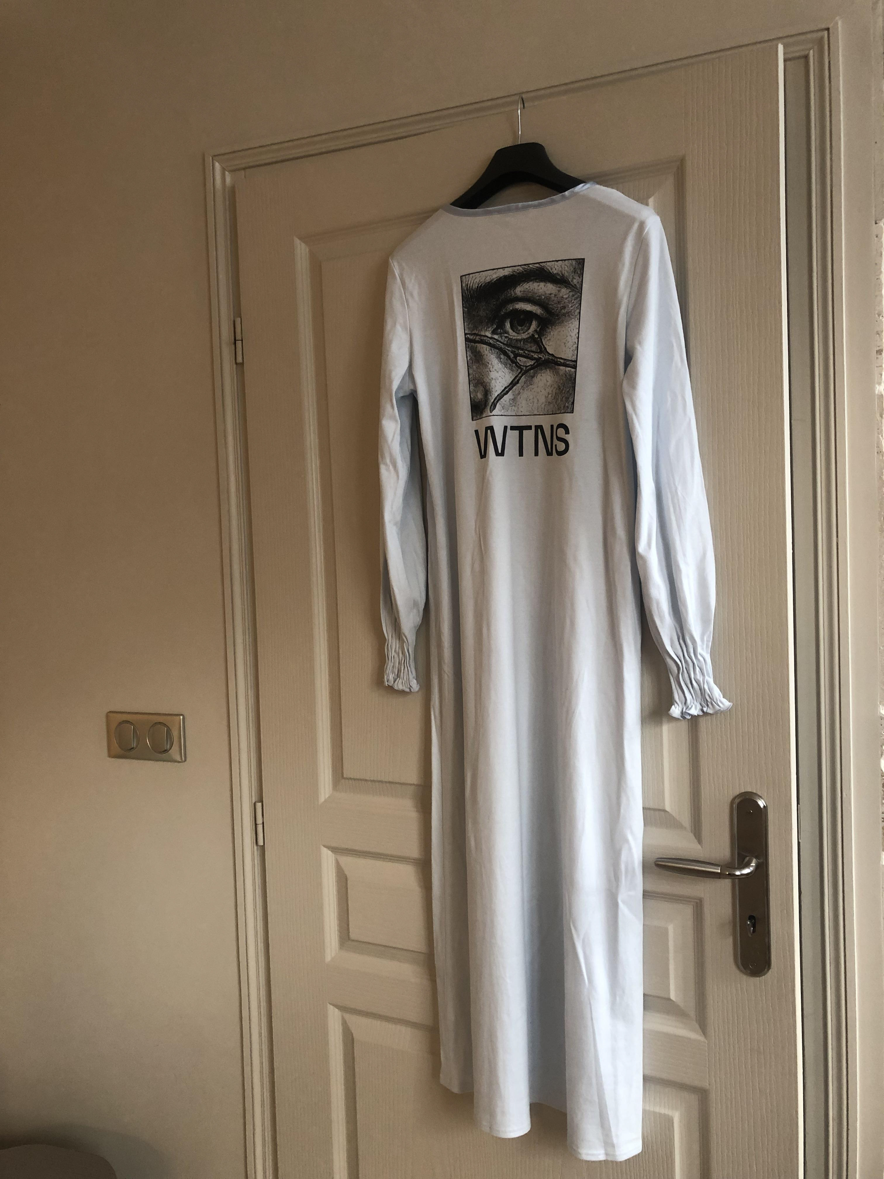 20 € - long ultrasoft dress - nightgown/ruffled legend - a showstopper actually brand: féraud paris size: 38 EU blessed with crazy sexy screenprinting.
