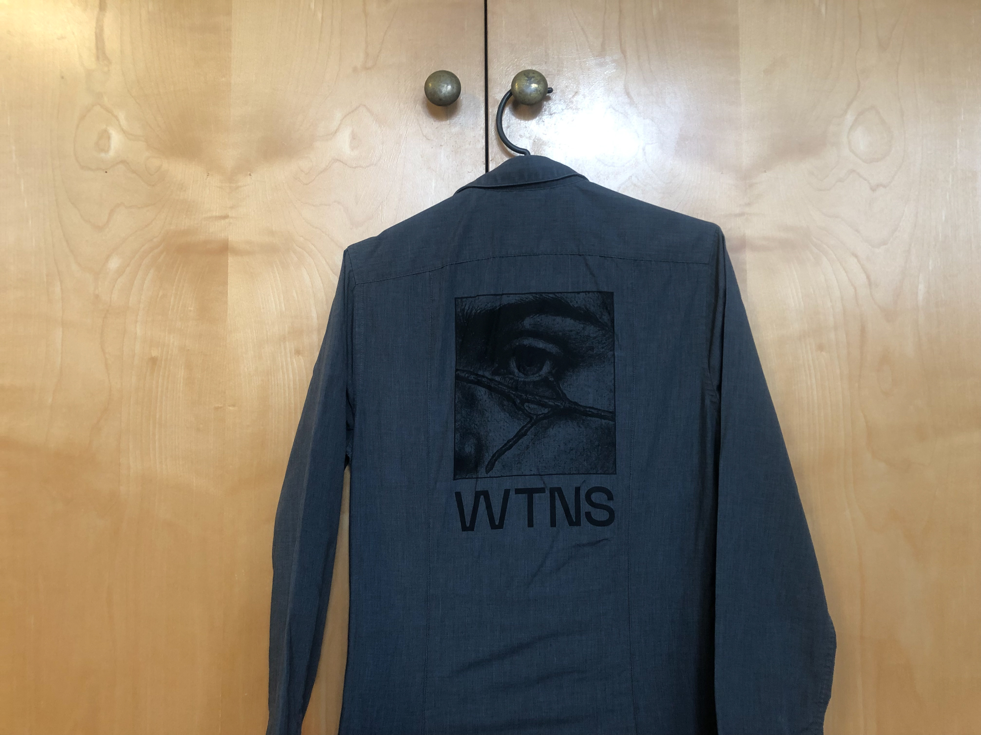 10 € - navy shirt - easy iron and SFW! brand: h&m size: XS blessed with crazy sexy screenprinting.