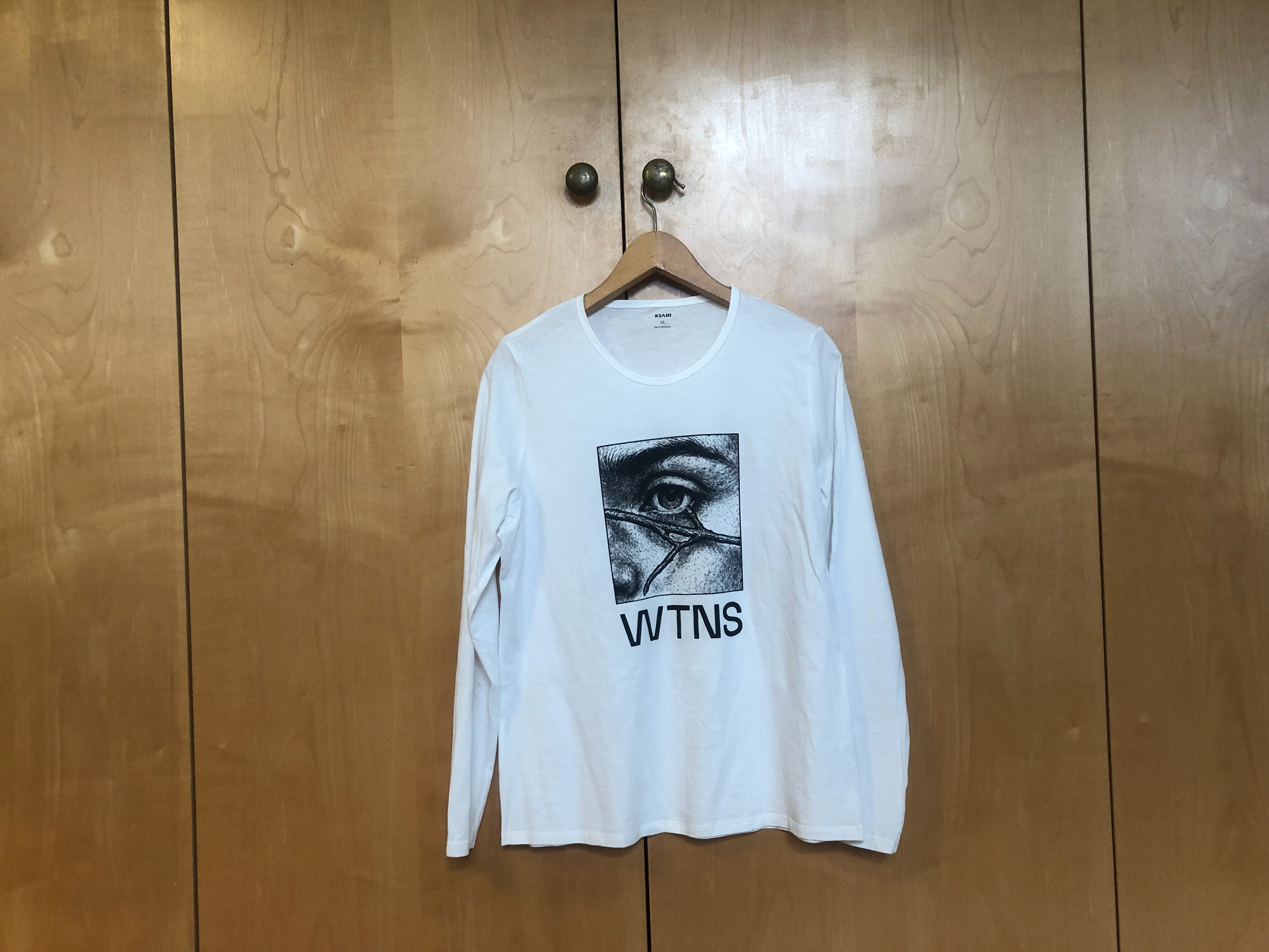 15 € - long sleeve - simple, perfect and even better! brand: kiabi size: XL blessed with crazy sexy screenprinting.