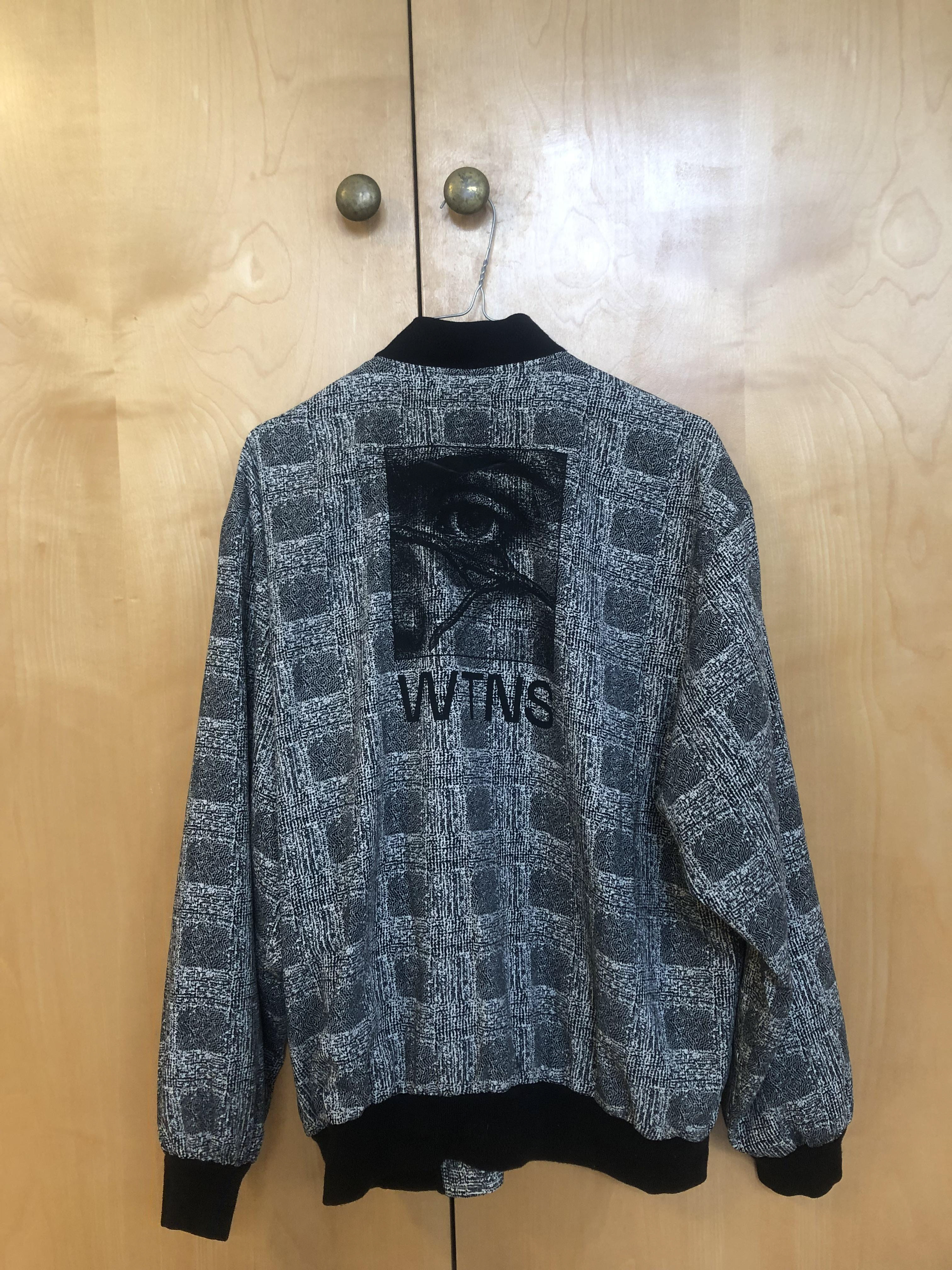 25 € - ultrasoft bomber - black/white, mega comfy mega spring/autumn/summer in alaska. brand: Danpol (korean brand) size: XL men blessed with crazy sexy screenprinting.
