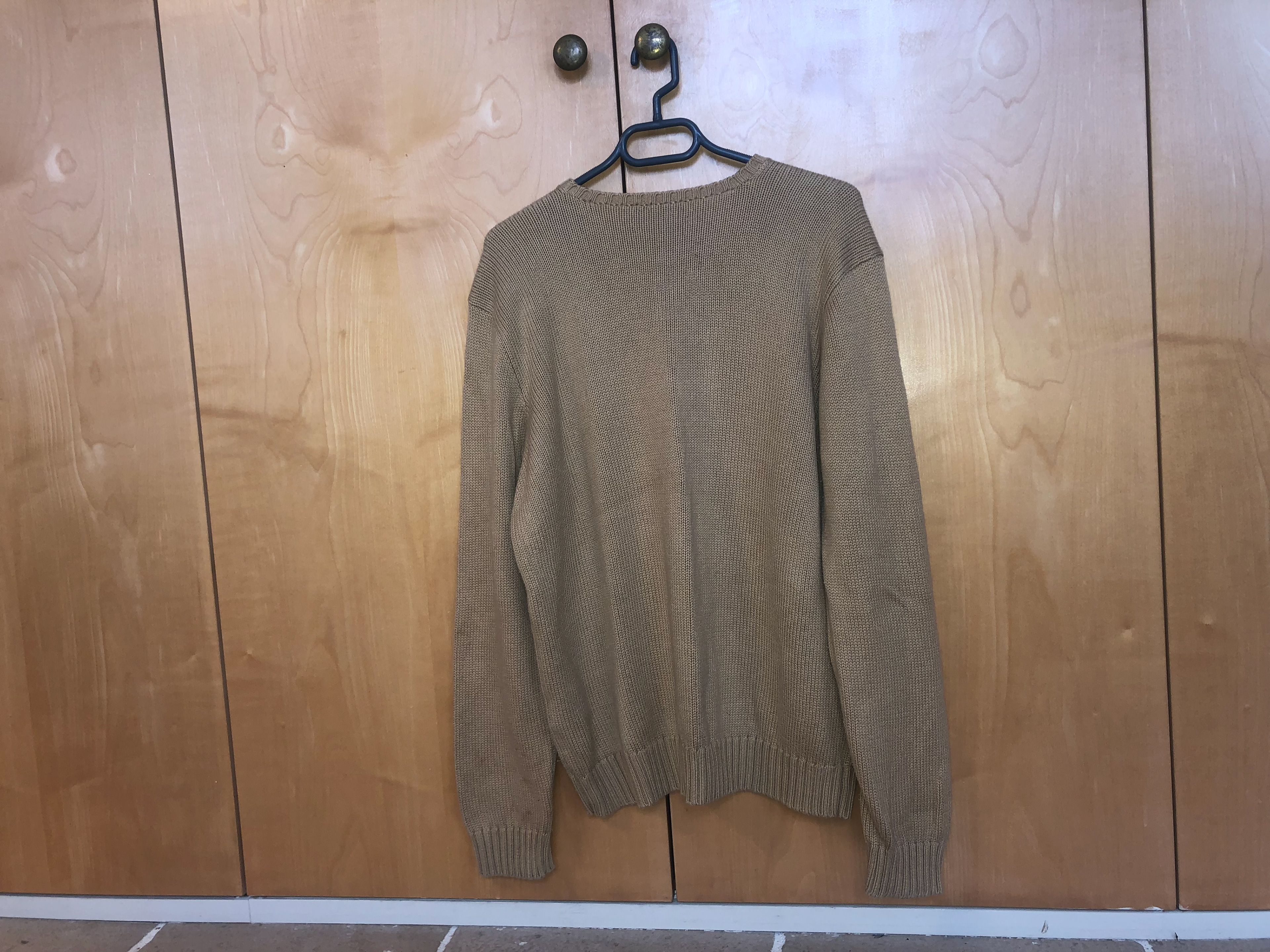 25 € - light brown ralph lauren sweater - knitted and poloed. brand: Polo by ralph lauren size: L men blessed with crazy sexy screenprinting.