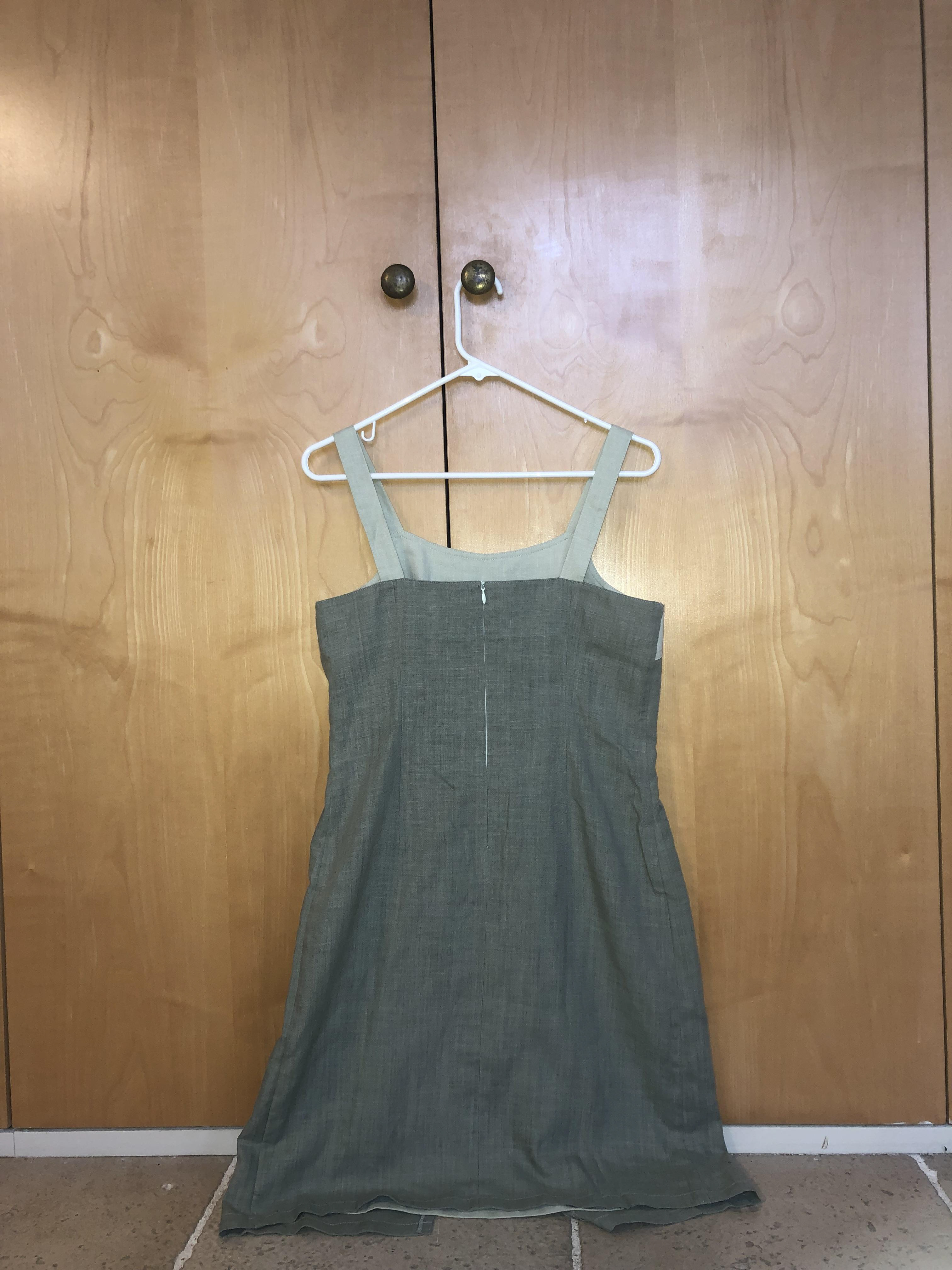 20 € - illuminati linen dress - mysterious, surprising, linen-y, cutest-y! brand: armand thierry size: S blessed with really crazy sexy screenprinting.