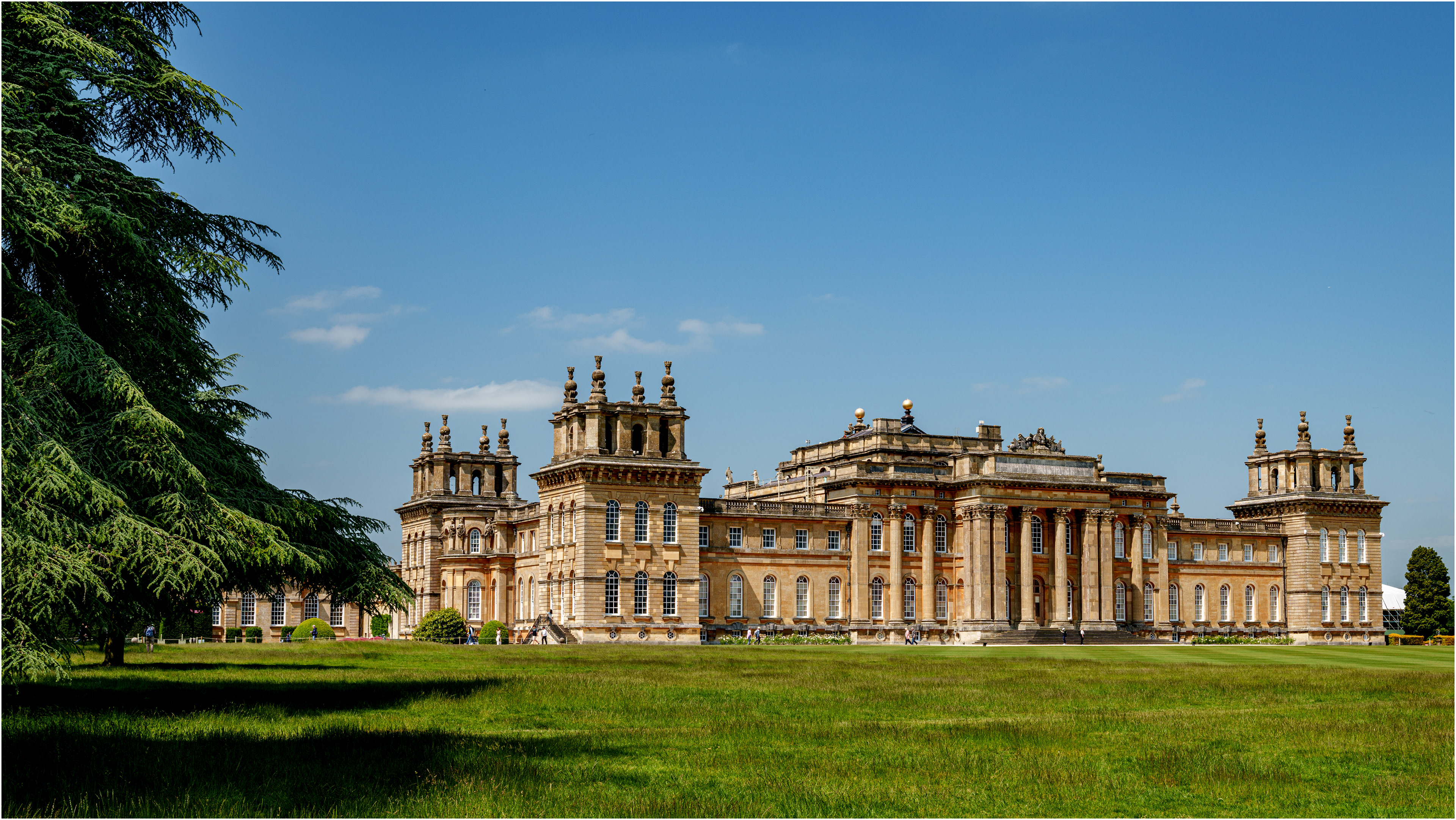 Blenheim Palace completed 1722 (Unesco World heritage site): Oxfordshire, England