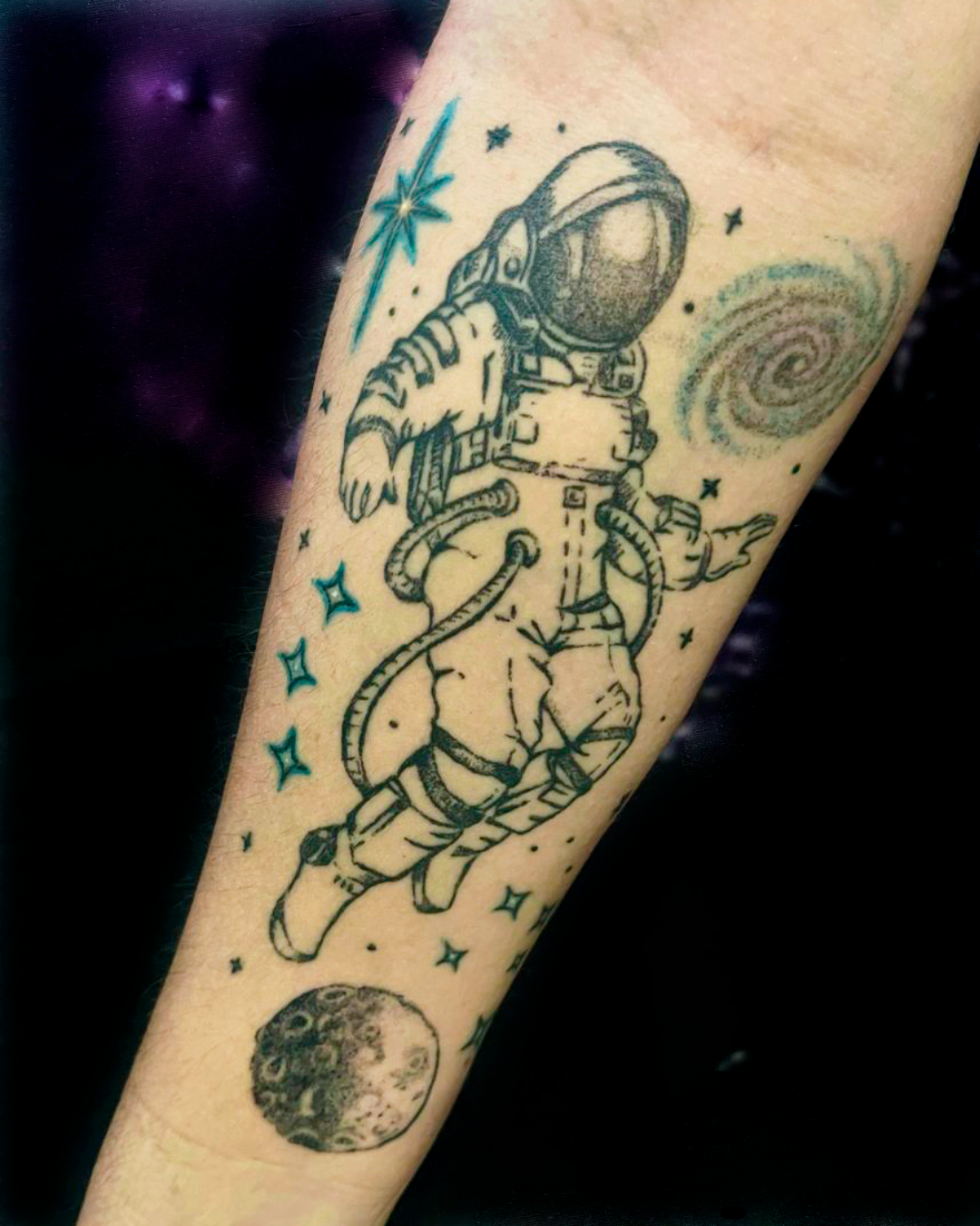 tatuagem handpoke cicatrizada