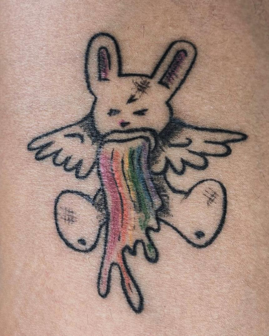 tatuagem híbrida cicatrizada