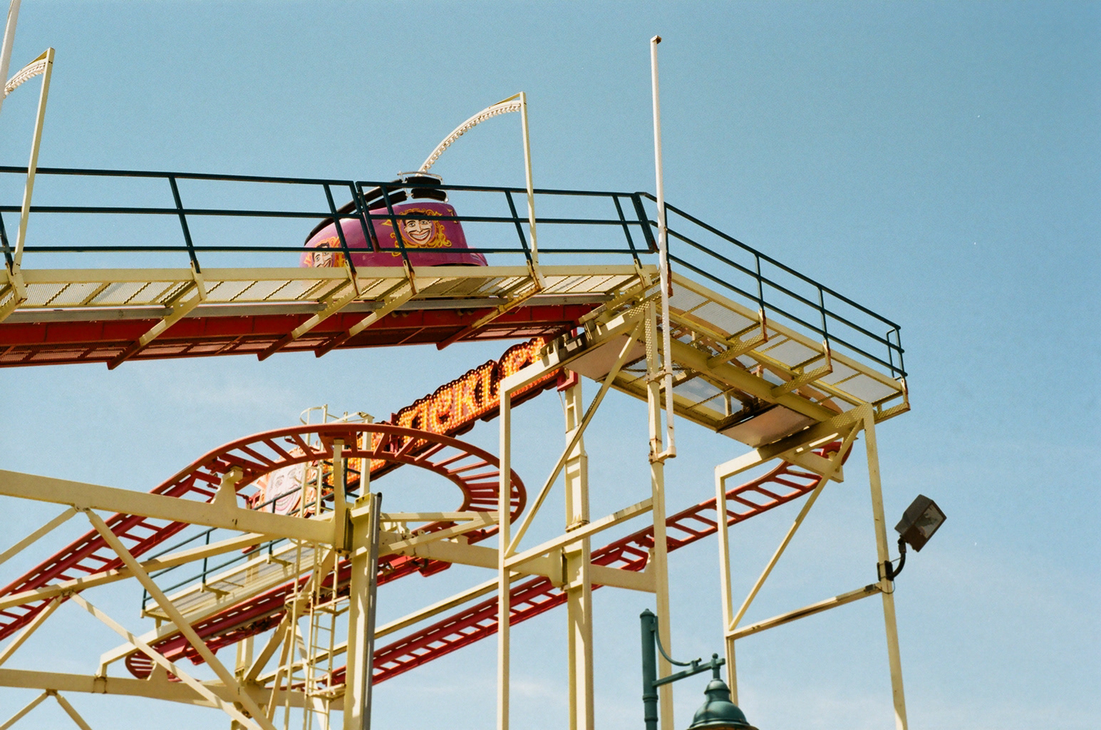 New York, 2022 — Nikon F75, Kodak Colorplus 200