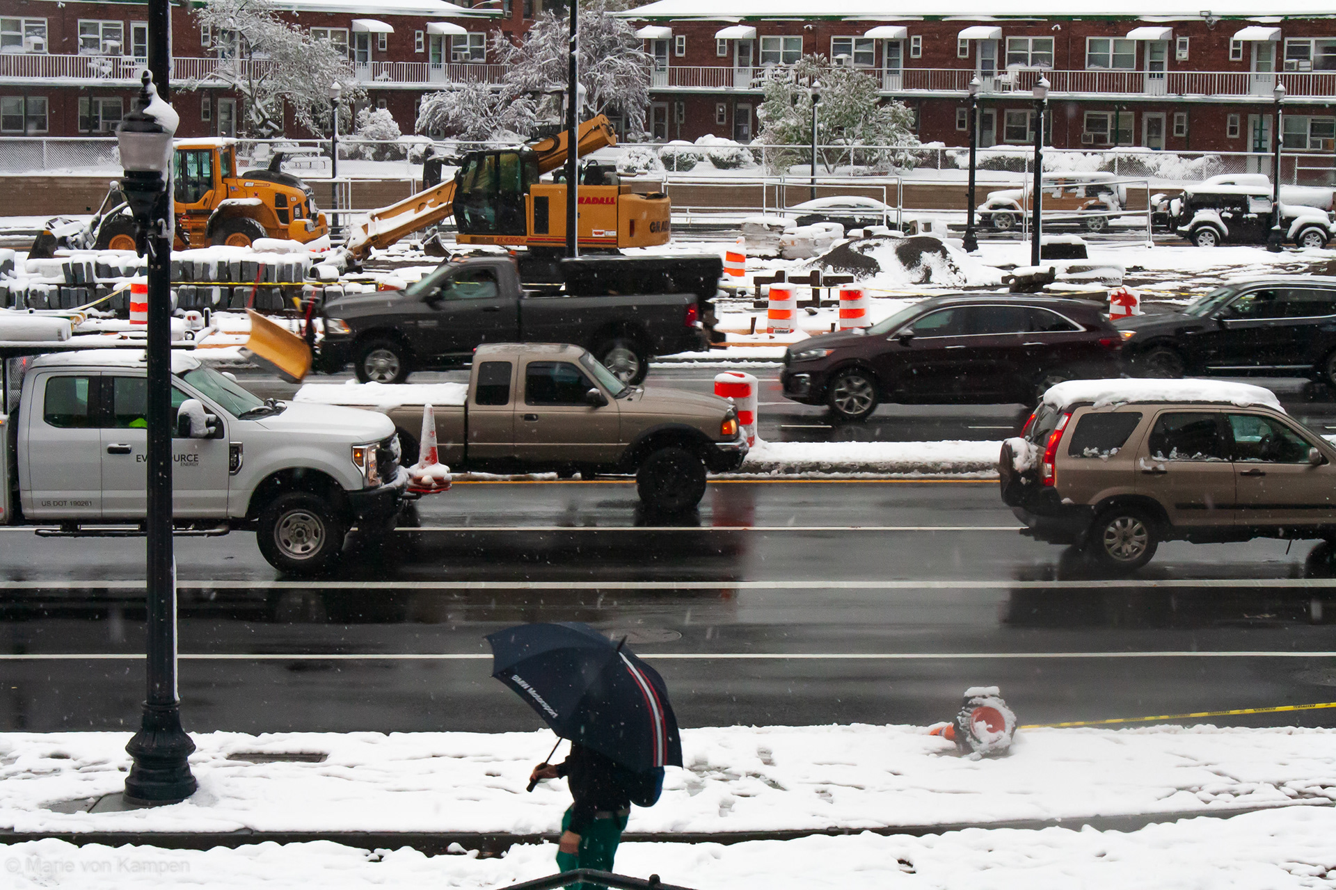 Layers of a commute. Taken in Brookline, MA, on Saturday, October 31, 2020. f16 (1/160s ISO 1600) Lens: EF-S18-55mm f/3.5-5.6 IS (EFL 49mm) Photo by Marie von Kampen