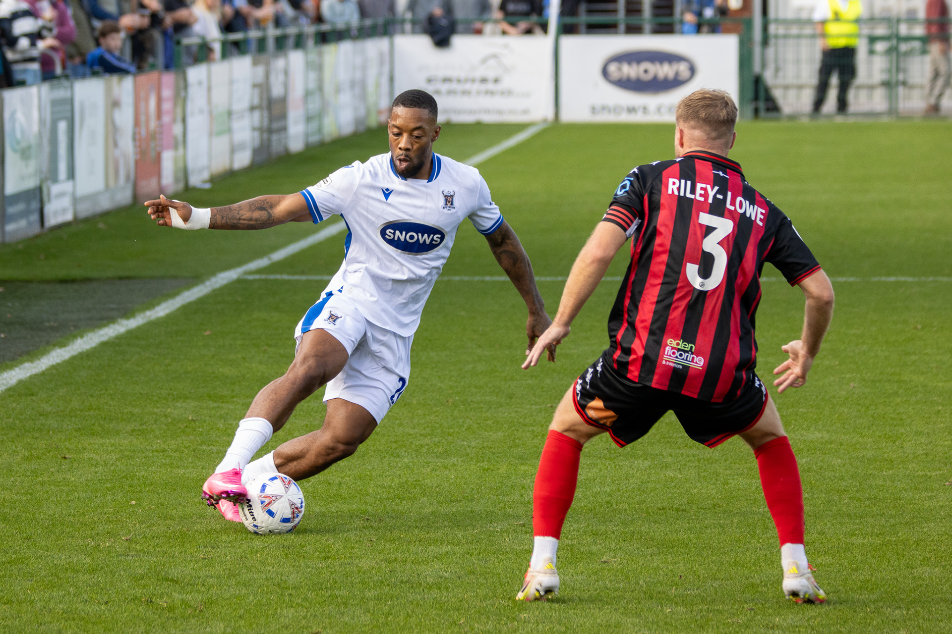 Ryan Jackson dribbles the ball.