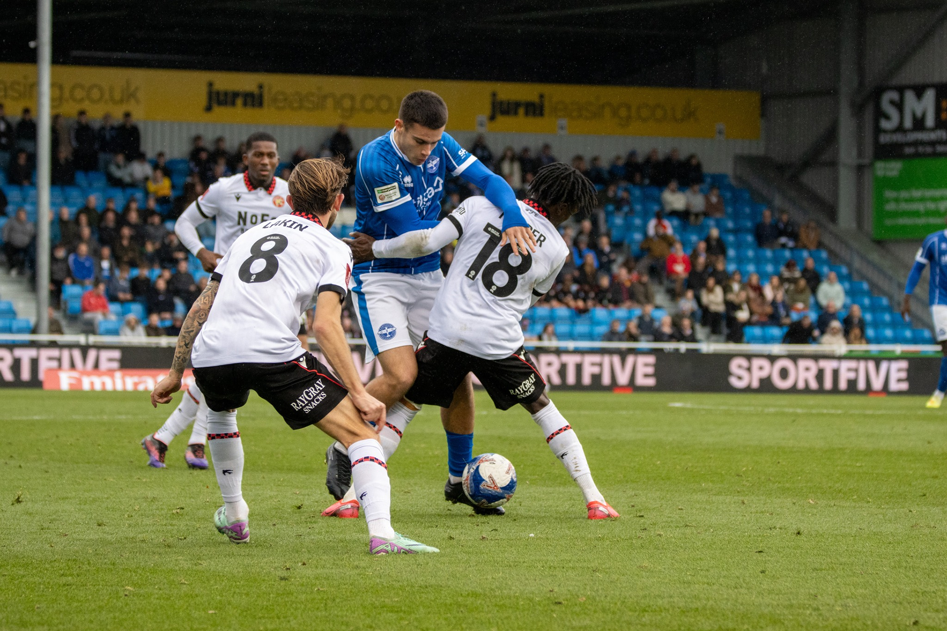 Luke Skinner fights for the ball.