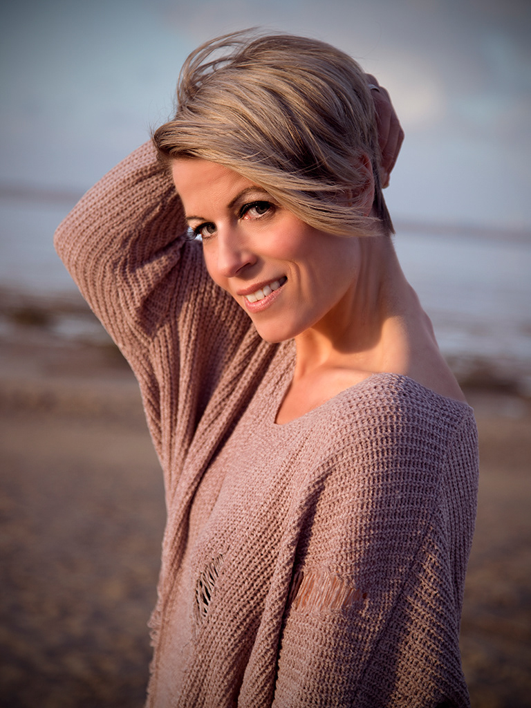 Nahes Portrait mit ruhigem Blick und weichem Licht, Portraitfotografie in Bremen