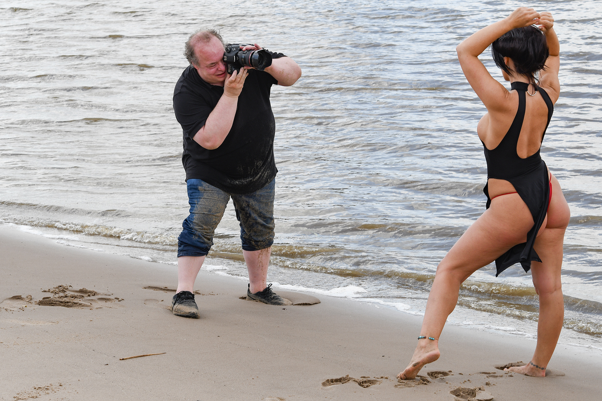 der Fotograf Torsten Kropp mit einem Model beim Shooting in Bremen 
