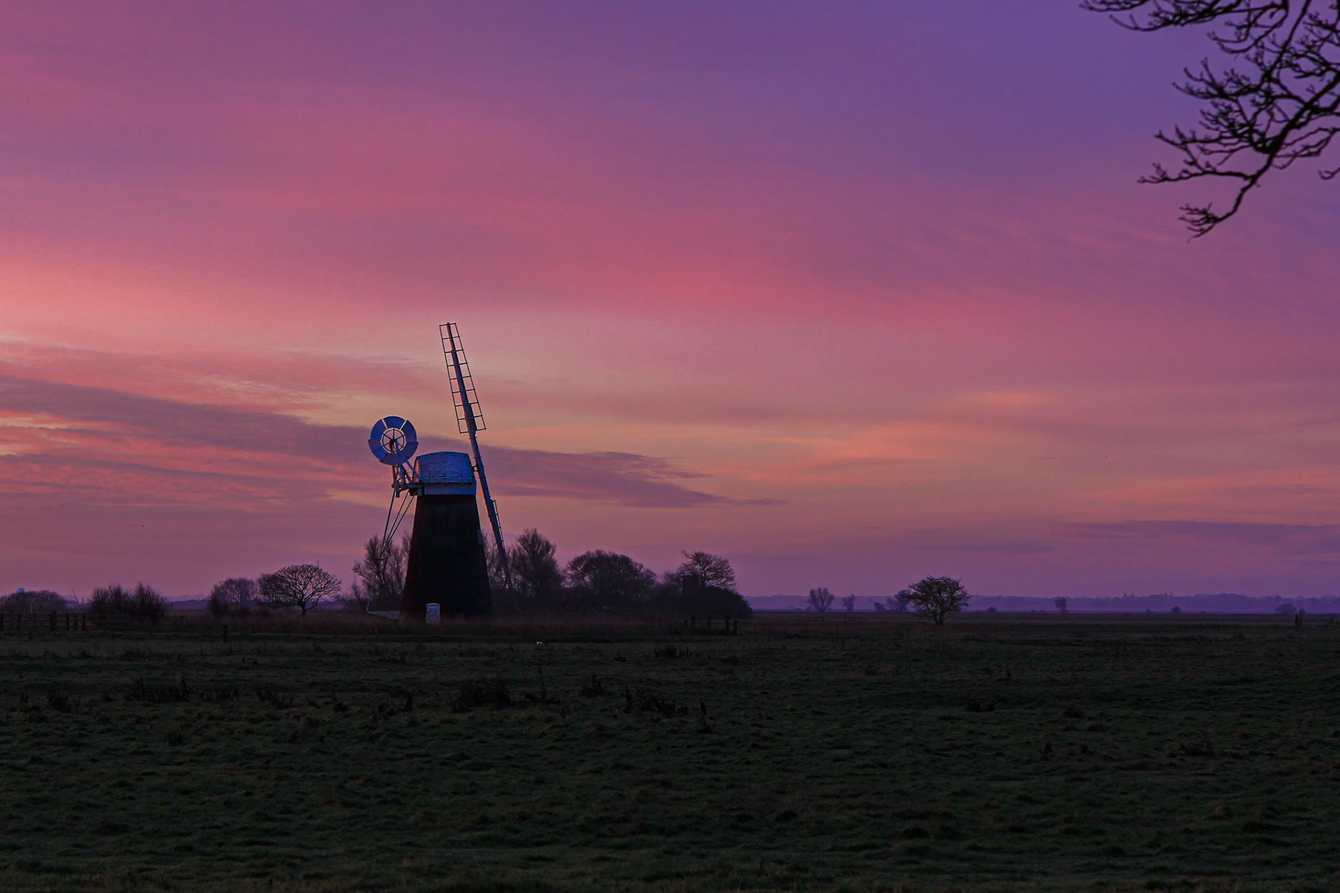 Sunrise on Mutton's Mill (Jan-13)