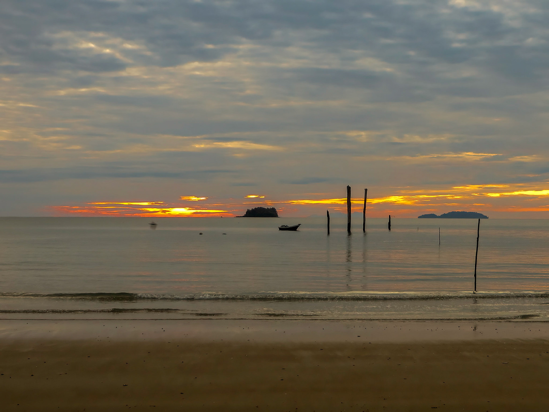 Sunset over the South China sea at Telok Sarabang (Oct-16)