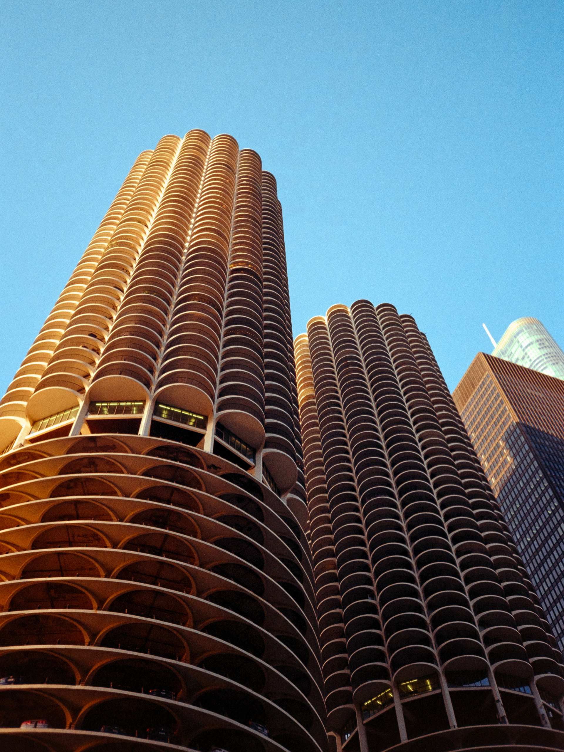 Nikon AF600 - Kodak Gold 200