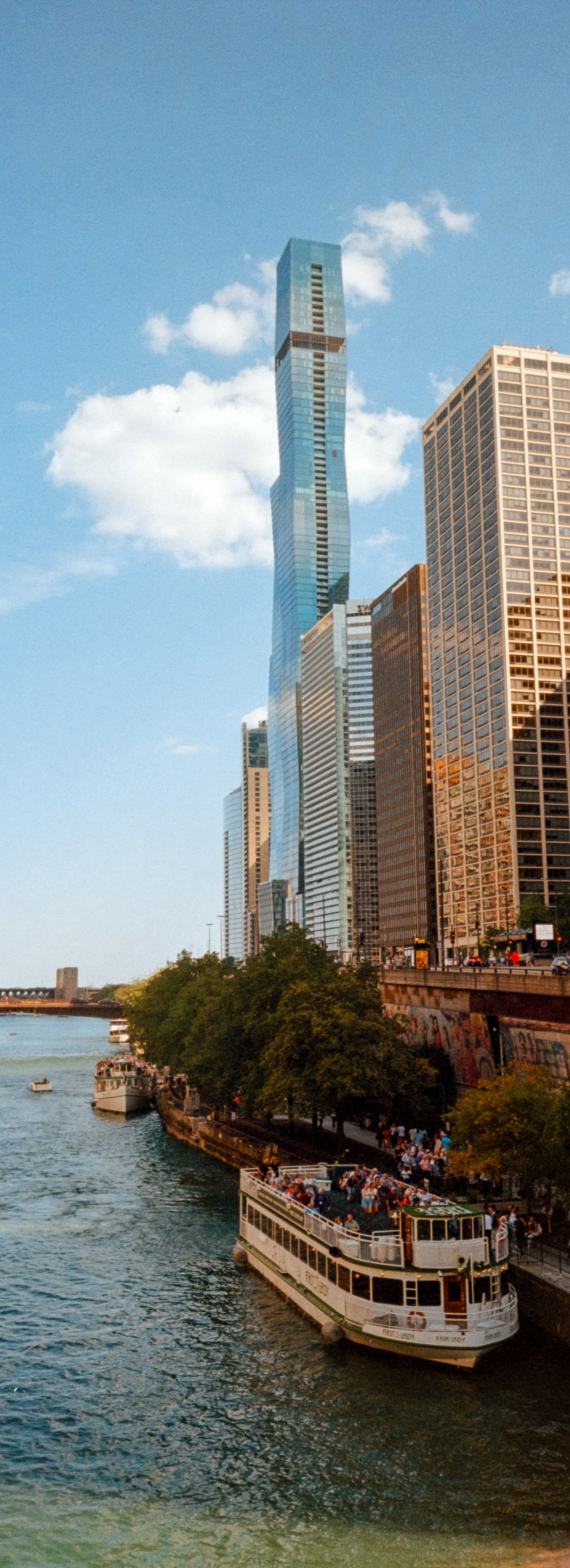 Nikon AF600 - Kodak Gold 200