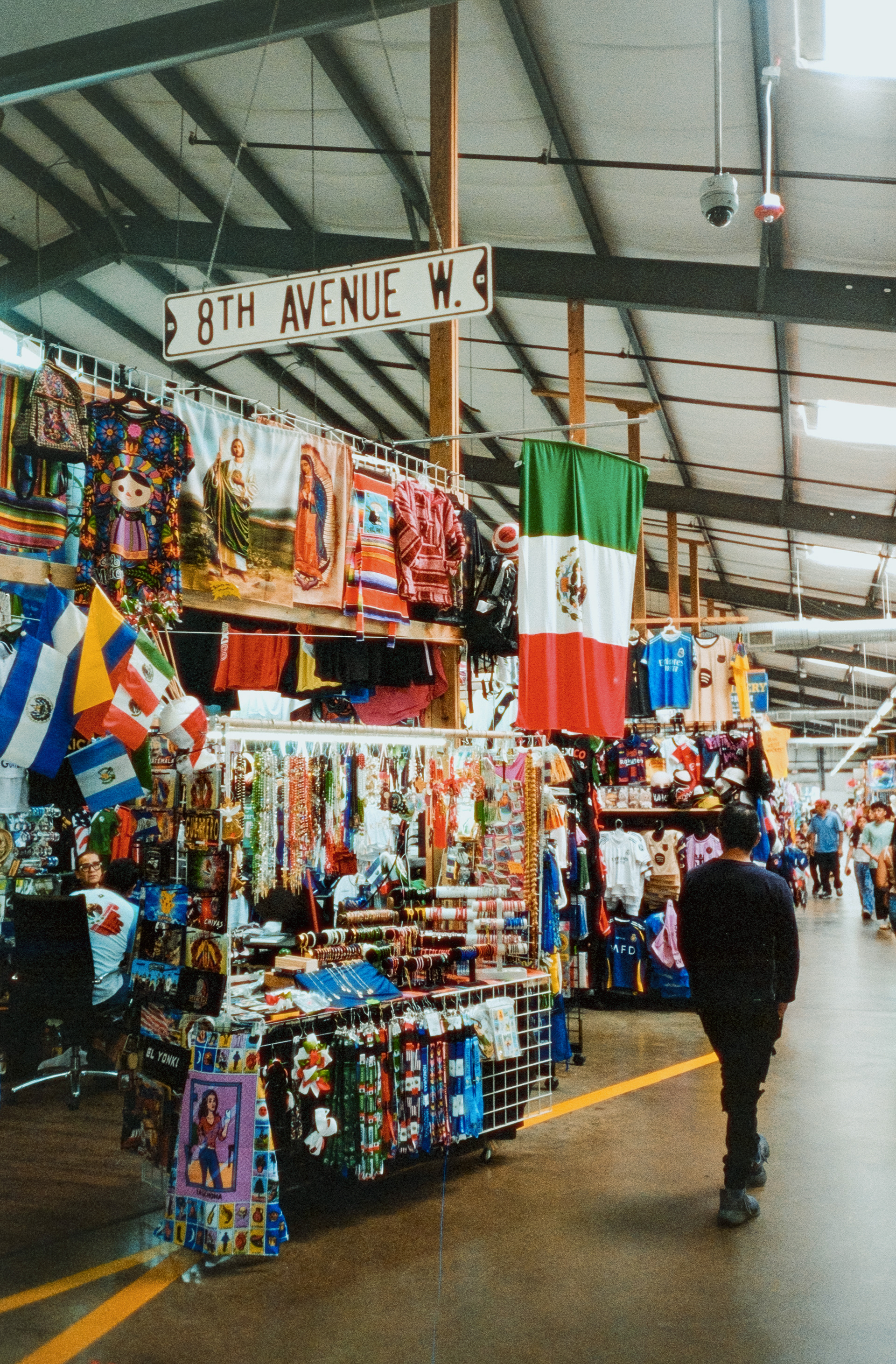 Nikon AF600 - Kodak Gold 200