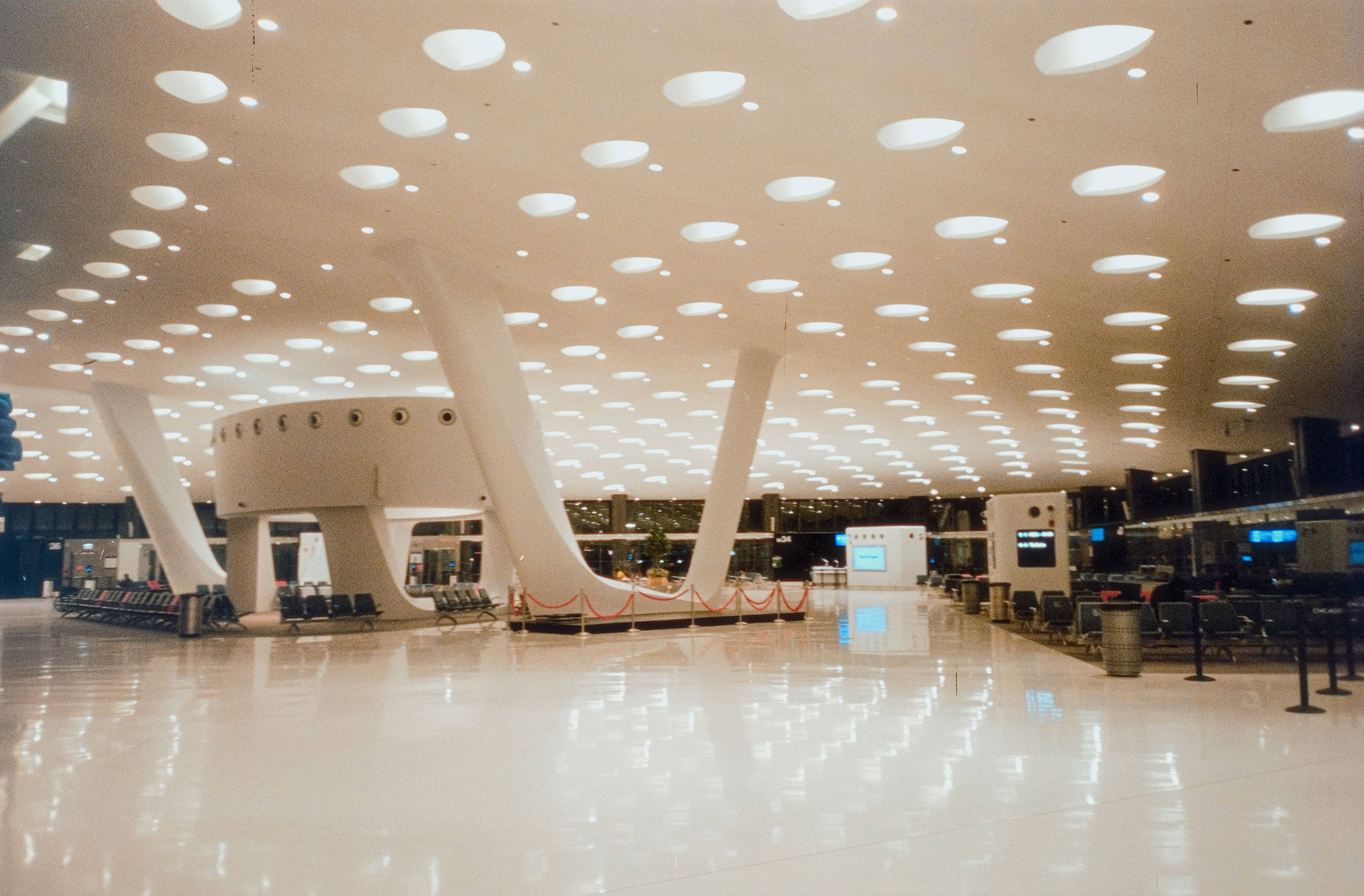 Nikon AF600 - Kodak Gold 200