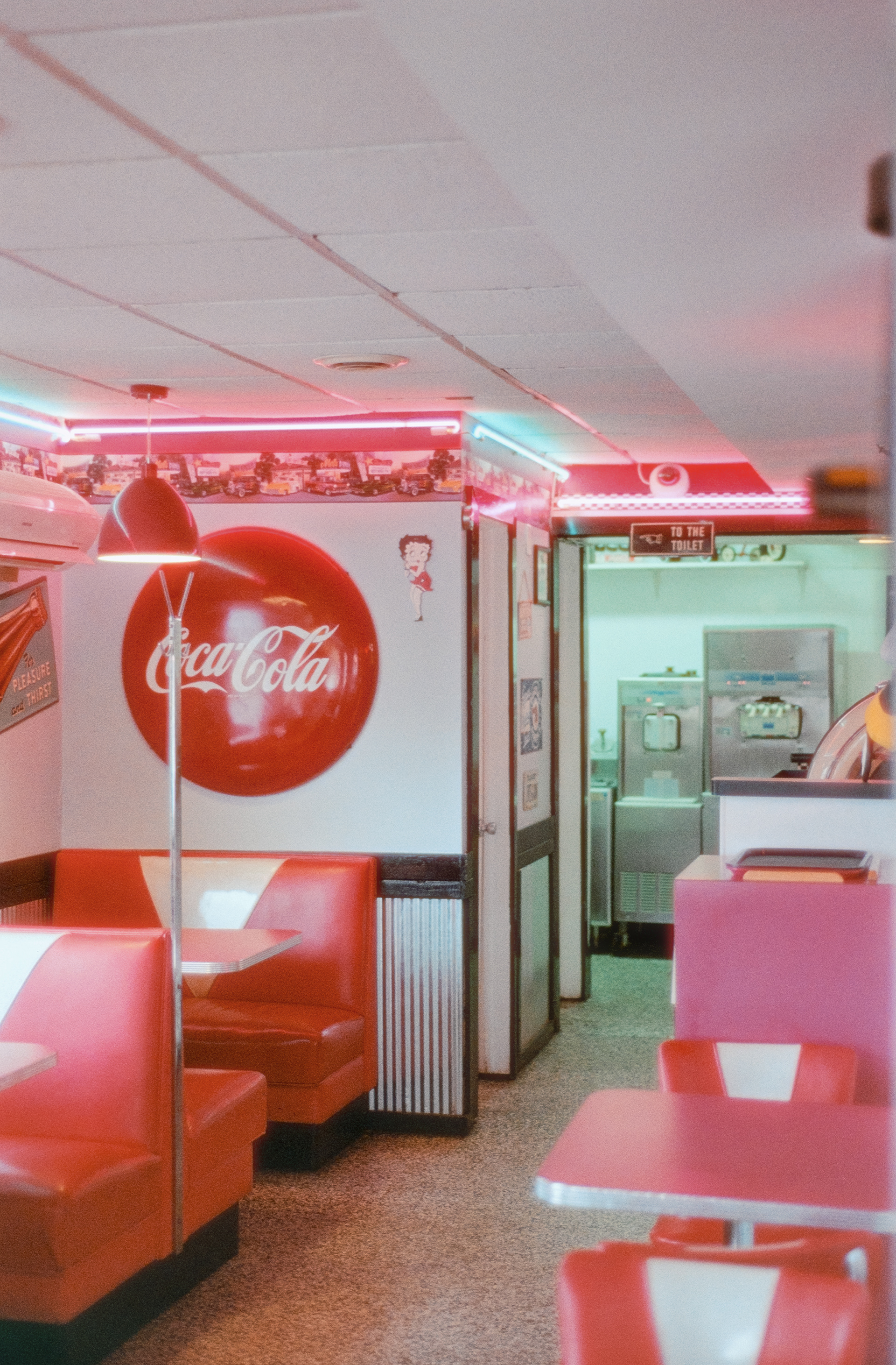 Nikon AF600 - KodaColor 200