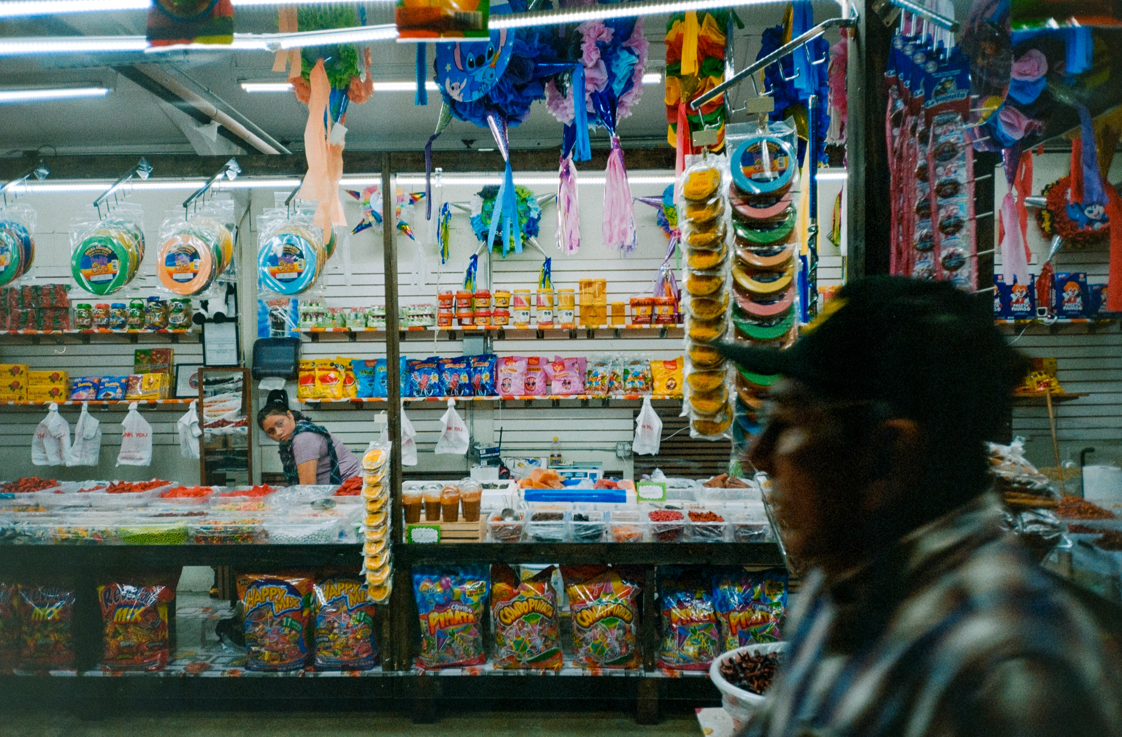 Nikon AF600 - Kodak Gold 200