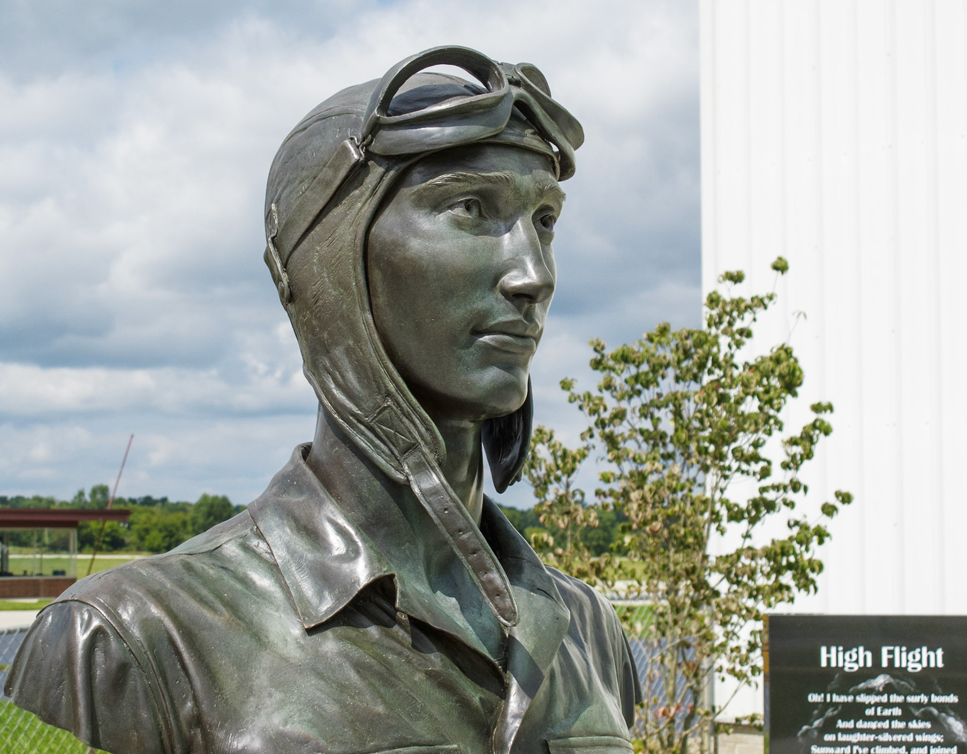 WW2 Aviator Memorial | Jackson County Airport | Jackson, MI