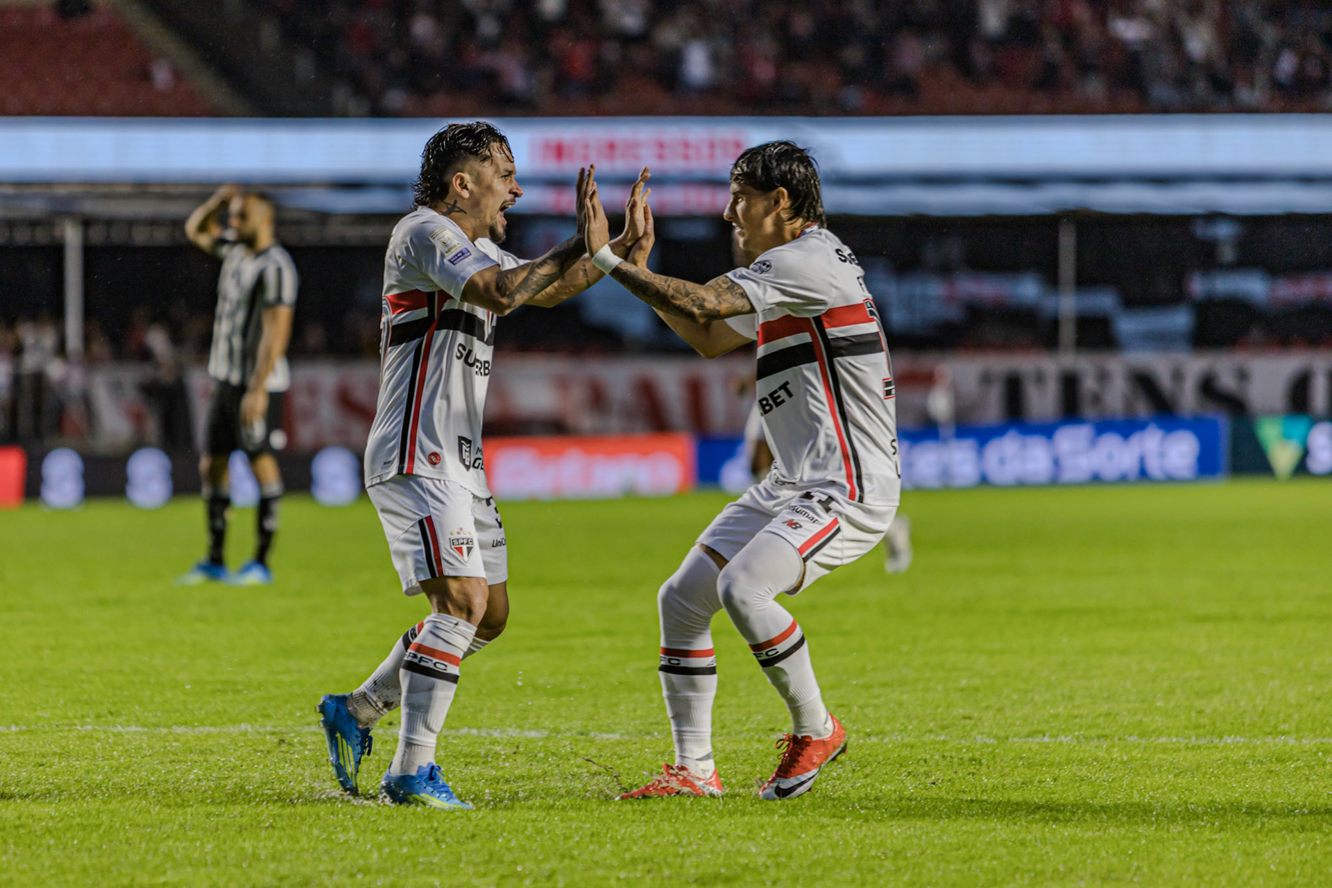 Ferreirinha, comemorando gol do SPFC, válida pelo campeonato brasileiro série A 2026.