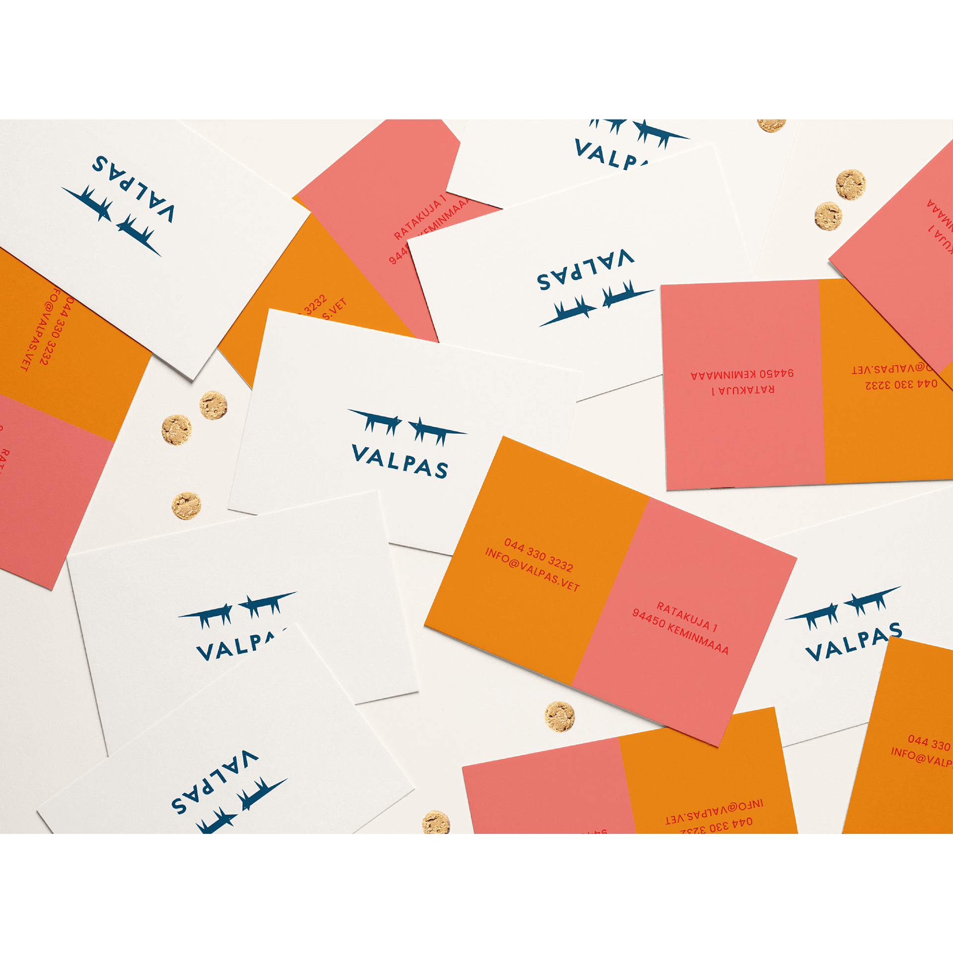 Business cards for a veterinary clinic