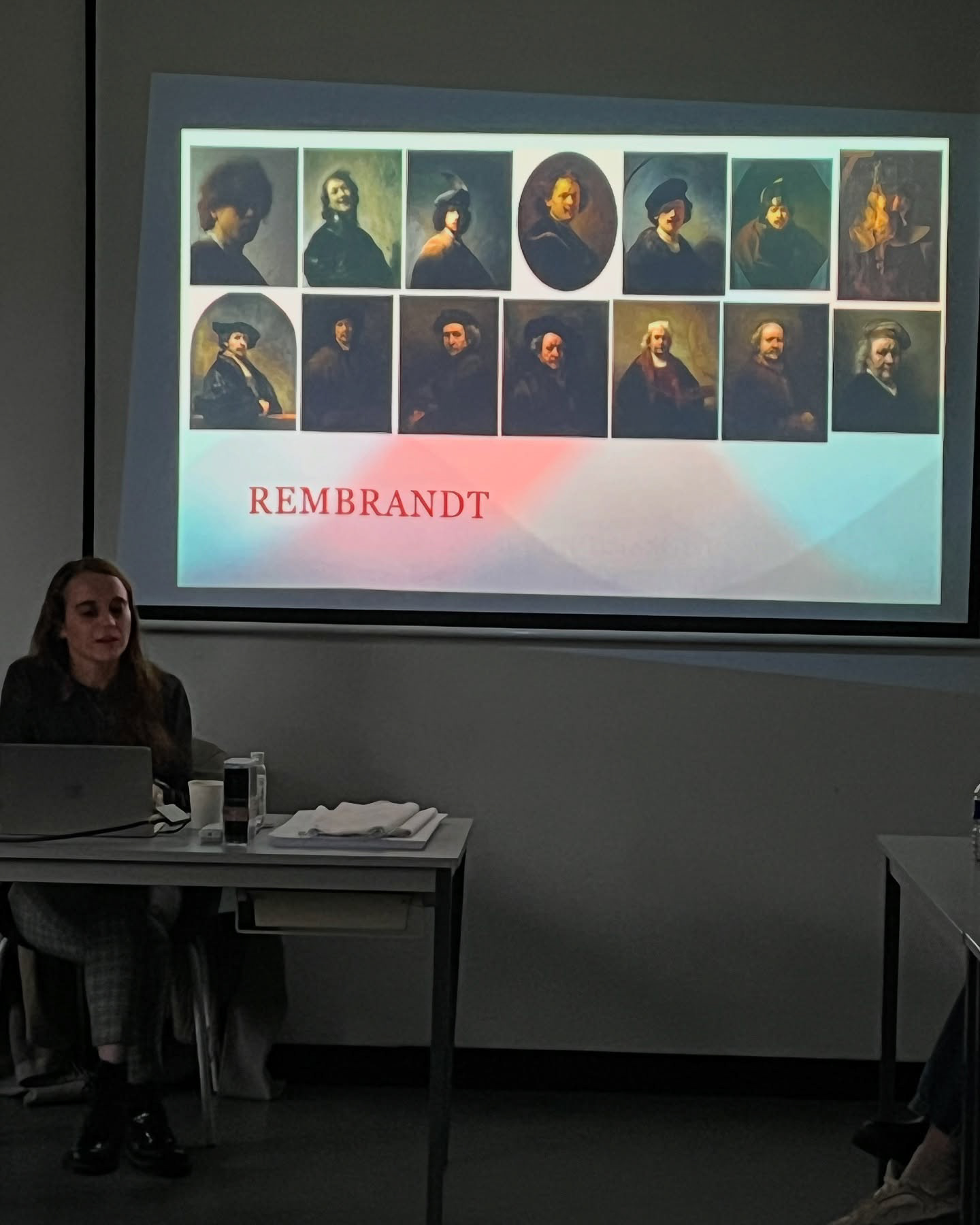 Depuis 2021, j’enseigne la communication en anglais à l’École Brassart (Lille). À travers des supports variés, mes cours permettent aux étudiants de pratiquer l’anglais à l’écrit comme à l’oral, tout en consolidant les bases grammaticales essentielles. Depuis 2022, j'interviens également à l’École Icart (Lille), où je suis responsable du cours "Art and Culture in English". Au-delà de la pratique linguistique, l’objectif est ici d’enrichir la culture artistique des étudiants. En septembre 2024, j’ai intégré l’équipe pédagogique de l’école MODART (Lille), puis en janvier 2025, celle de l’EIML (Lille). Dans ces deux établissements, j’enseigne l’histoire de l’art en encourageant les étudiants à poser un regard neuf sur les œuvres et les artistes, qu’ils soient classiques ou contemporains. En février 2025, j’ai eu le plaisir d’intervenir à l’école ESMOD (Roubaix) à l’occasion de la Semaine Mode, dédiée à l’Art, au Luxe et au Savoir-faire. J’y ai animé trois conférences-ateliers autour des thèmes suivants : l’autoportrait, les liens entre art et mode, et l’activisme artistique. Plus récemment, en mars 2025, j’ai dirigé un workshop d’initiation à la photographie à l’école MJM (Lille). Si mon profil vous intéresse, je serais ravie d’échanger avec vous.
