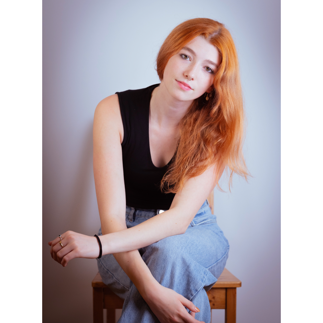 Sabrina Giger (Sängerin und Bassisten)