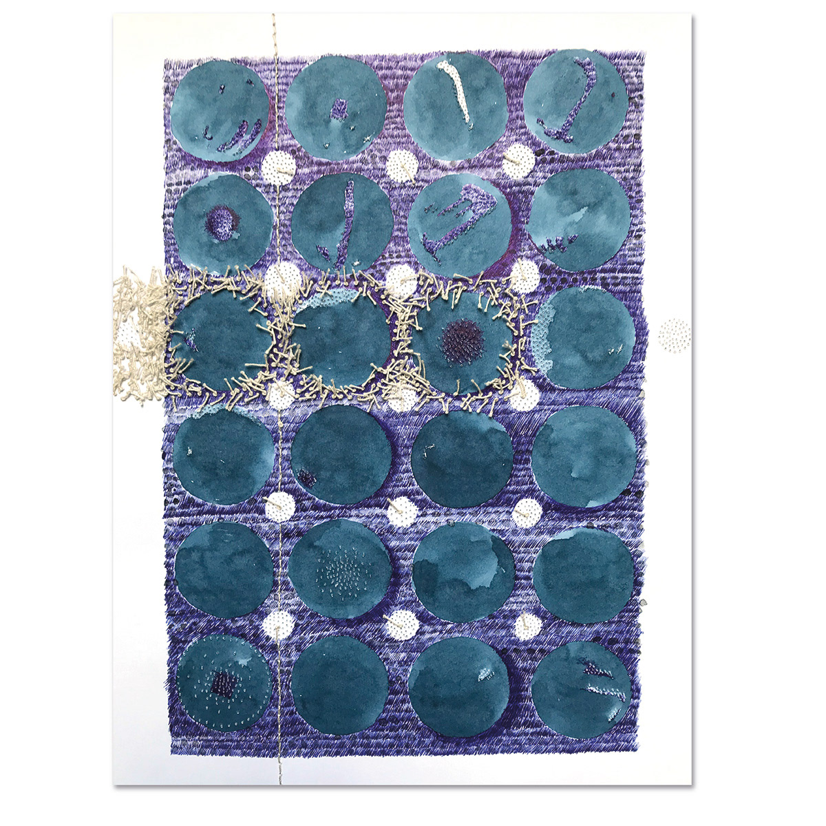 Blatt aus der Serie „Inseln", blaue Kreise auf strukturiertem Hintergrund, Kugelschreiber Aquarellfarbe, Blau, Strukturen, Stickerei, Perforation, Format A3, Carolin Memmler